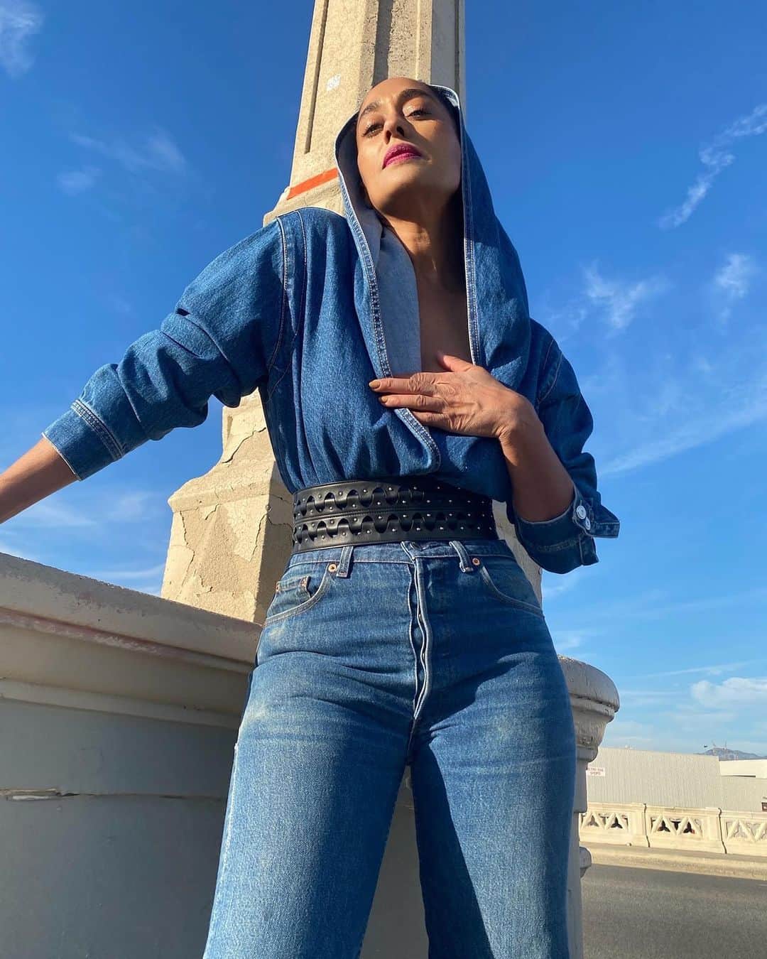 トレーシー・エリス・ロスのインスタグラム：「member dis, @karlawelchstylist ?」