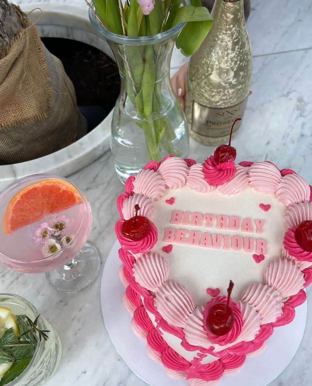 Beginning Boutiqueのインスタグラム：「We're gearing up to celebrate our birthday in October, and what better way to kick-start the fun than with the launch of our Birthday Behaviour: Part One collection! 🧁✨ ⁠Dropping Monday, 8AM AEST / 3PM PST」