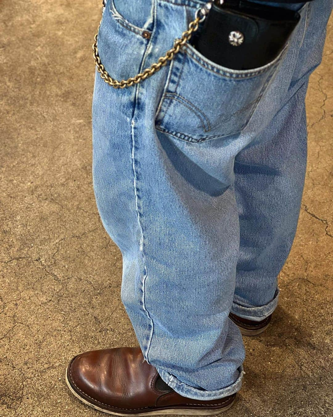 ウェスコさんのインスタグラム写真 - (ウェスコInstagram)「Custom Sample "Romeo" -WESCO Osaka Staff Boots-  Leather / Brown Leather Lining / Brown Sole / 4014 Vibram Natural Shoe Last / Round Toe(65Last) Thread Color / White&Brown  #westcoastshoecompany #wesco #wescoboots #customsample #romeo #staffboots #since1918 #100YEARS #oregon #portland #scappoose #madeinUSA🇺🇸 #osaka #wescojapan #tokyo #wescoebisu #wescosetagaya」9月15日 16時37分 - wesco_japan