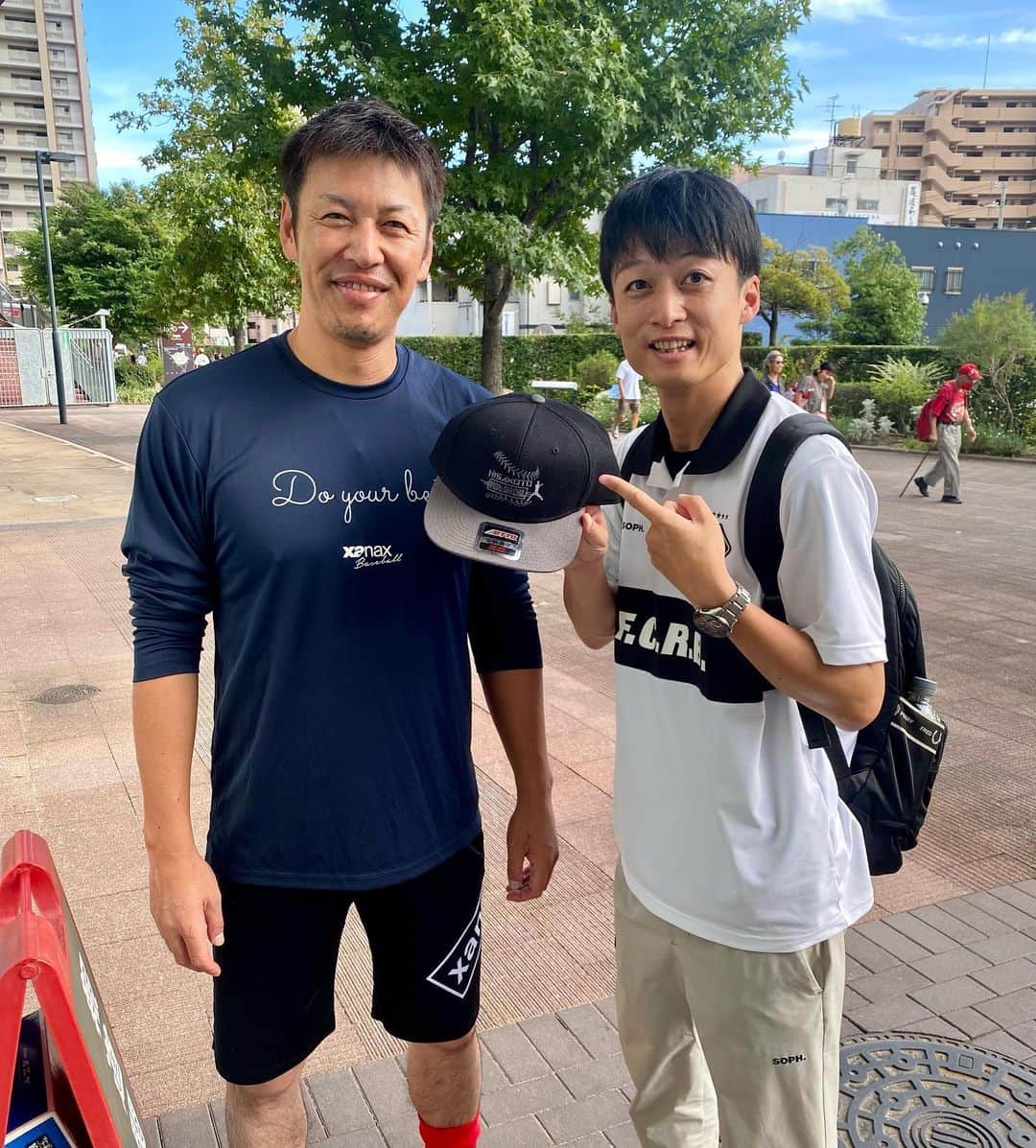 ゴッホ向井ブルーのインスタグラム：「よっしゃ、久本さんキャップ手に入れた！！！」