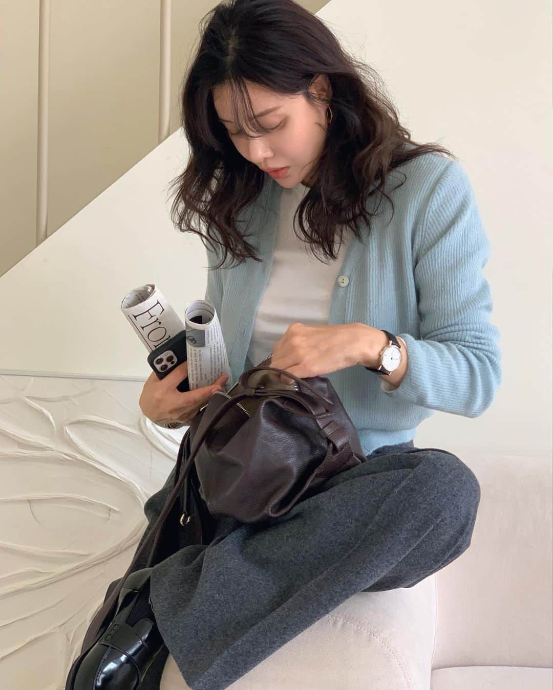 のインスタグラム：「요즘 너무 좋아하는  009번 카디건🖤」
