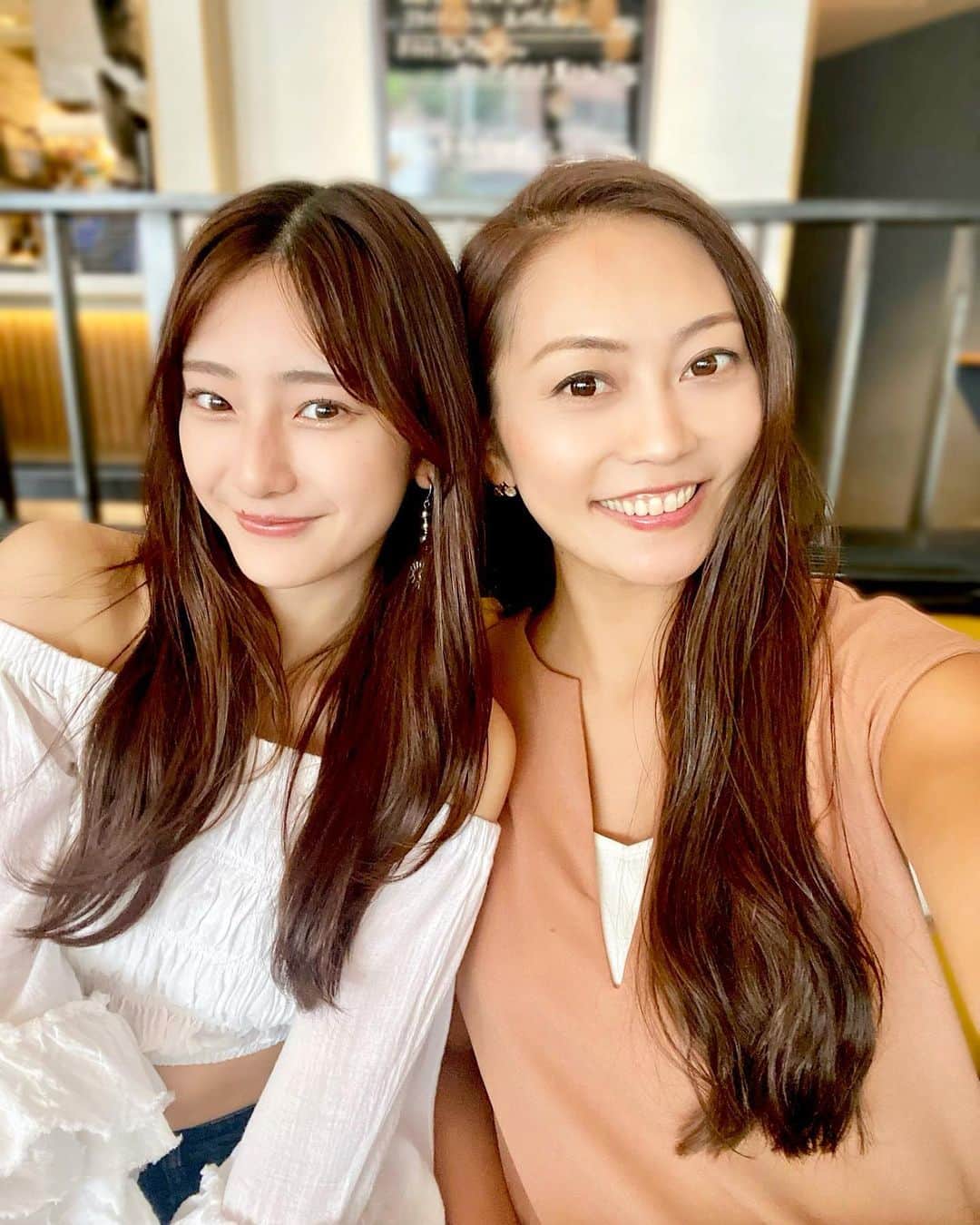 SAORIさんのインスタグラム写真 - (SAORIInstagram)「🍝♡ @0024_aki と恵比寿デート😍🫶 あきははいとこの子供⭐️ だから、あきはがbabyの頃から 見てるんだよ〜😚 似てるかなぁ？同じ猫顔よね🐈  こんな綺麗になっちゃって さおりおばさん嬉しい🫣♡笑 あきは芸能活動してるから、 みんな応援してね📣♡よろしく♡  夜のメニューなのに、 お願いしたら作ってくれたこの店、 本当何度行っても好きだわ😍🫶  #大西陽羽 #大西あきは  #今日好き #今日好きになりました #皐月編 #sgm #sgmedia」9月15日 17時03分 - saogram34