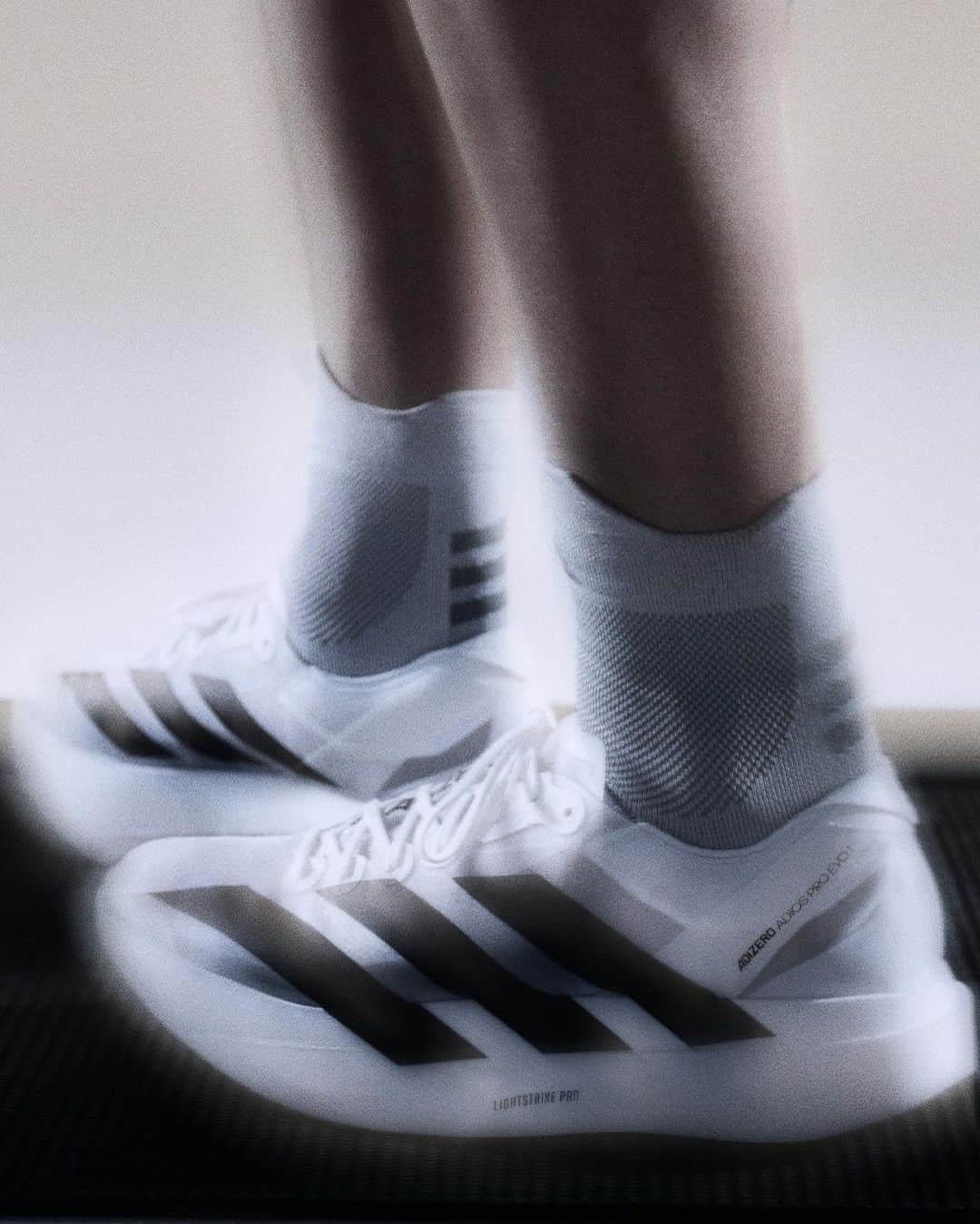 adidas Runningさんのインスタグラム写真 - (adidas RunningInstagram)「Say hello to the future of racing. At its lightest*.   With updated materials and reimagined geometry, the new #Adizero Adios Pro Evo 1 marks a new era of racing shoe - designed to revolutionize running economy and set new marathon records.   Featuring: ➕A first-of-its kind forefront rocker - at a 60% angle ➕The newest version of our record-breaking LIGHTSTRIKE PRO foam ➕New cutting-edge outsole tech to reduce weight   Speed is about to meet science. 🧪💨  *within the Adizero footwear range」9月15日 17時00分 - adidasrunning