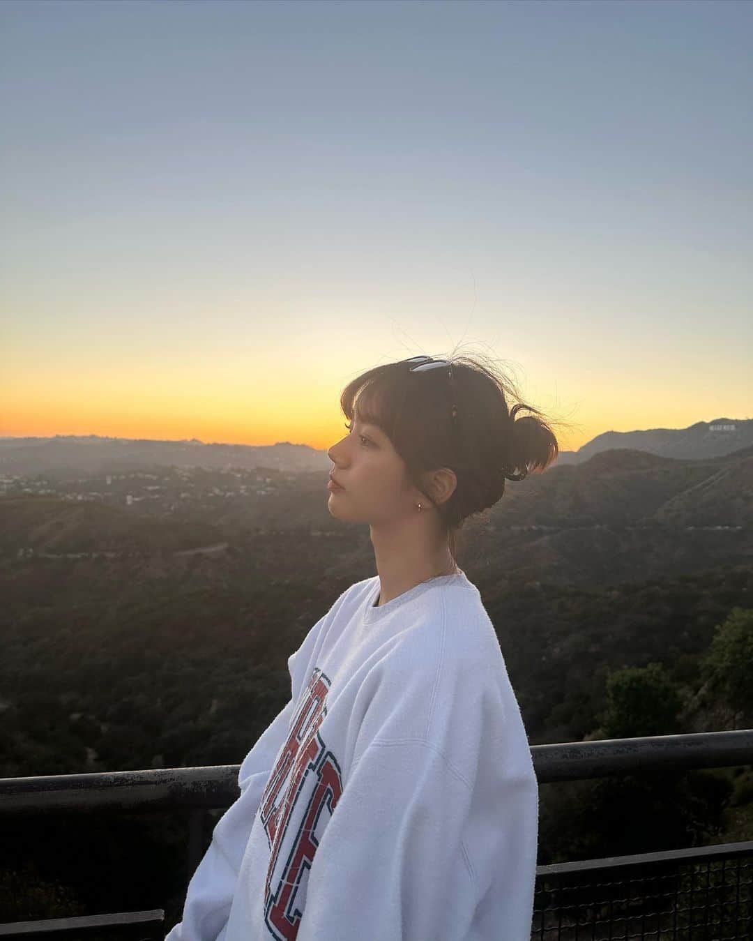 ヘリ さんのインスタグラム写真 - (ヘリ Instagram)「La La Land 🦋」9月15日 17時05分 - hyeri_0609