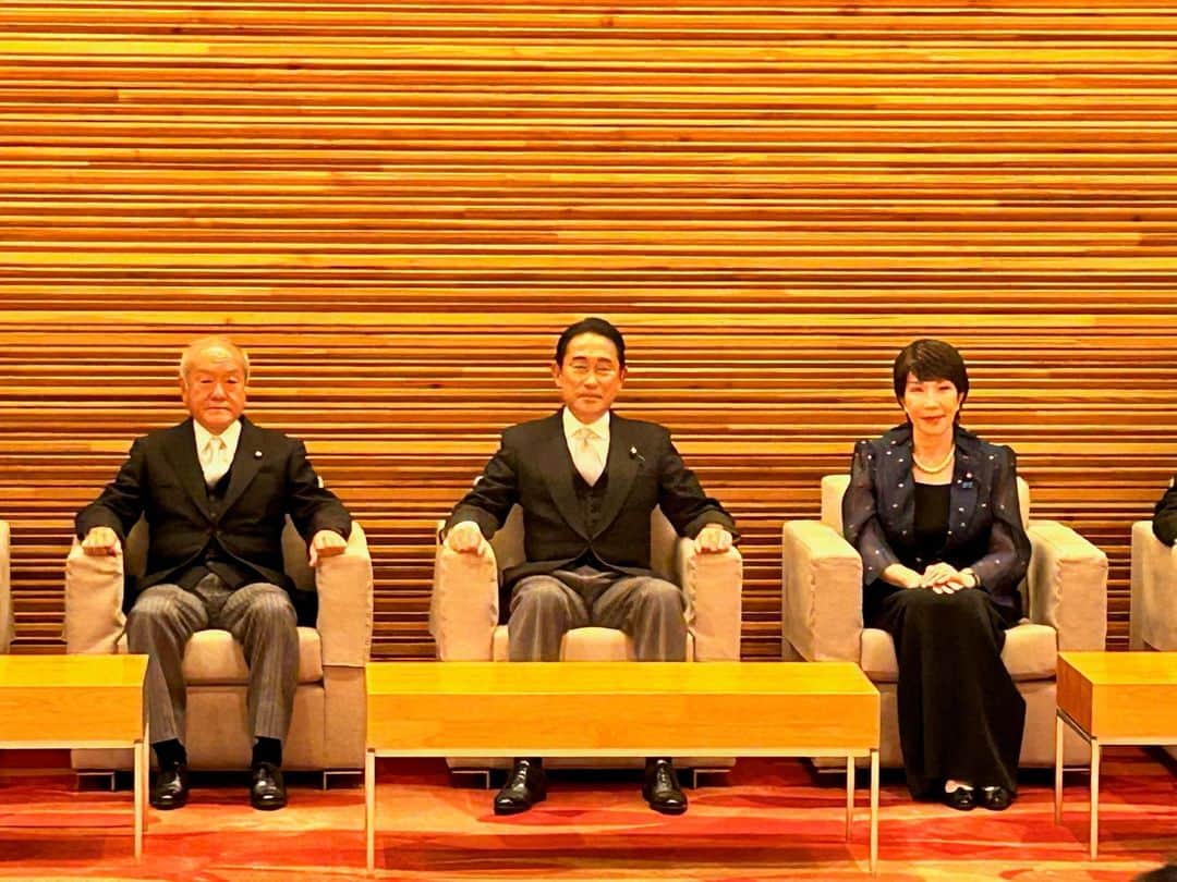 高市早苗のインスタグラム：「9月13日 初閣議」