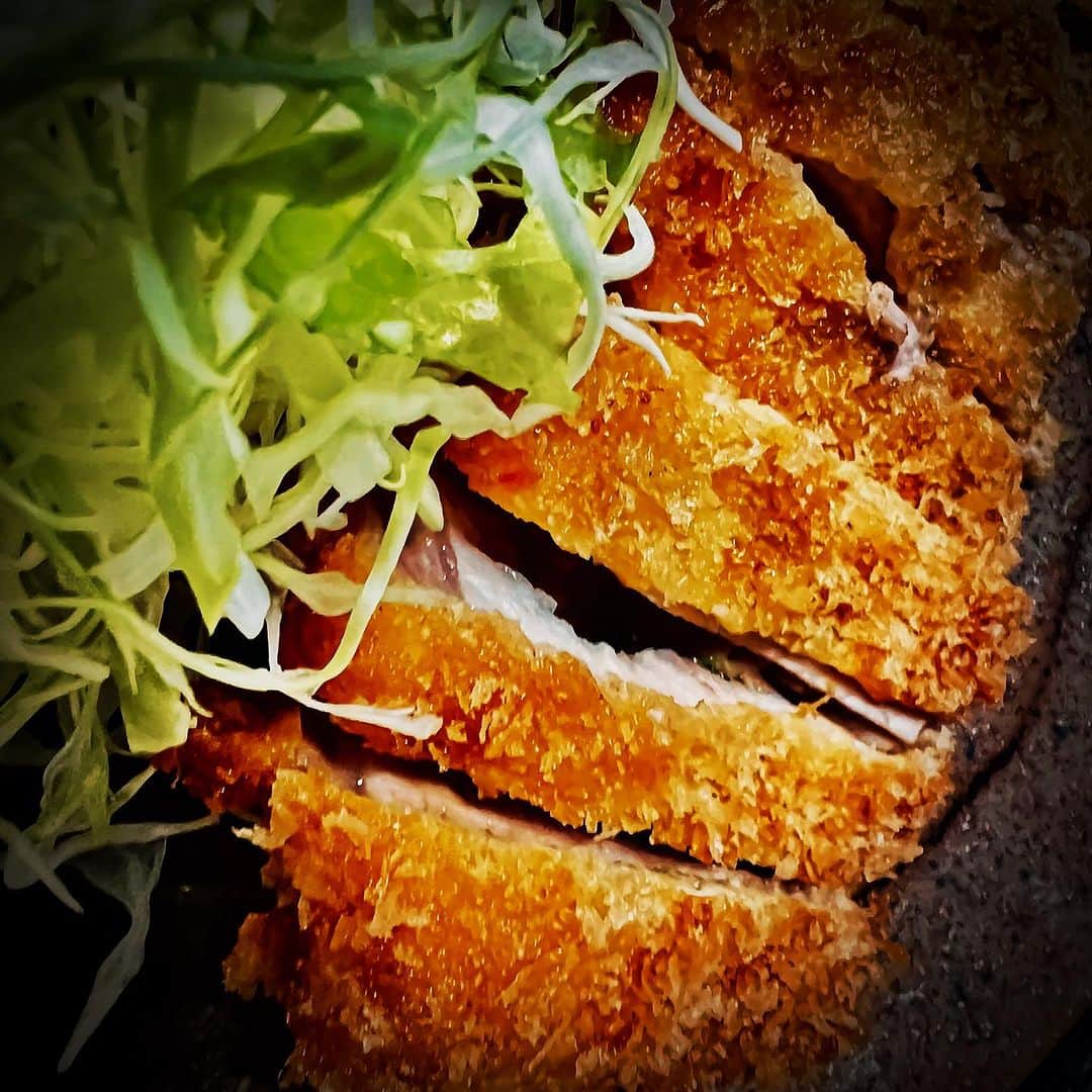 浅岡雄也のグルメインスタ