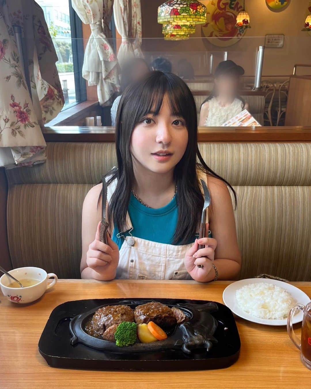 麻倉瑞季さんのインスタグラム写真 - (麻倉瑞季Instagram)「うららと一緒に静岡日帰り旅してきた🚗 人生で初めてさわやかに行ったんだけどすっごく美味しかったー！ もう既に食べたい…！🫶🏻 うらら運転ありがとう🌷」9月15日 18時04分 - mizuki_asakura_