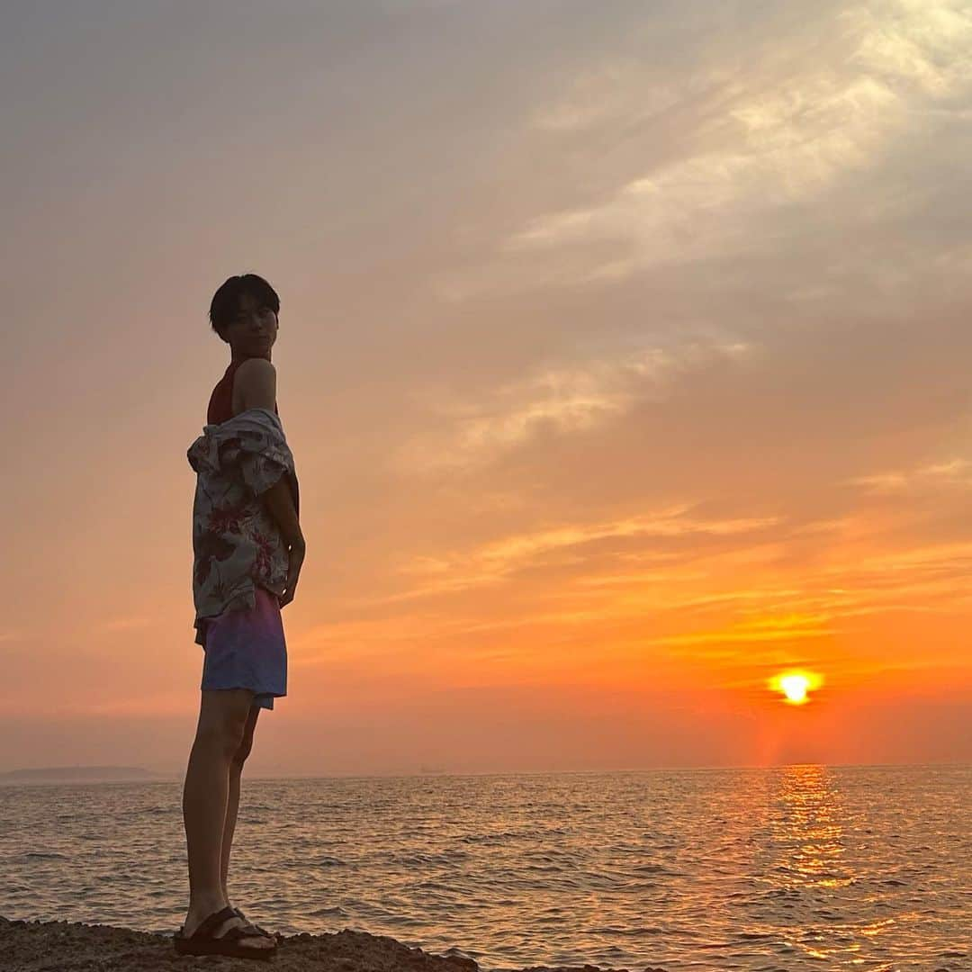 小田惟真さんのインスタグラム写真 - (小田惟真Instagram)「🌊🌅 - - - -  #高二 #高二男子 #高校生 #無加工 #07년생 #韓国好き #dance  #hiphop #dance好き #kpop好き #engene #フォロー歓迎」9月15日 18時42分 - ishin_supafuru