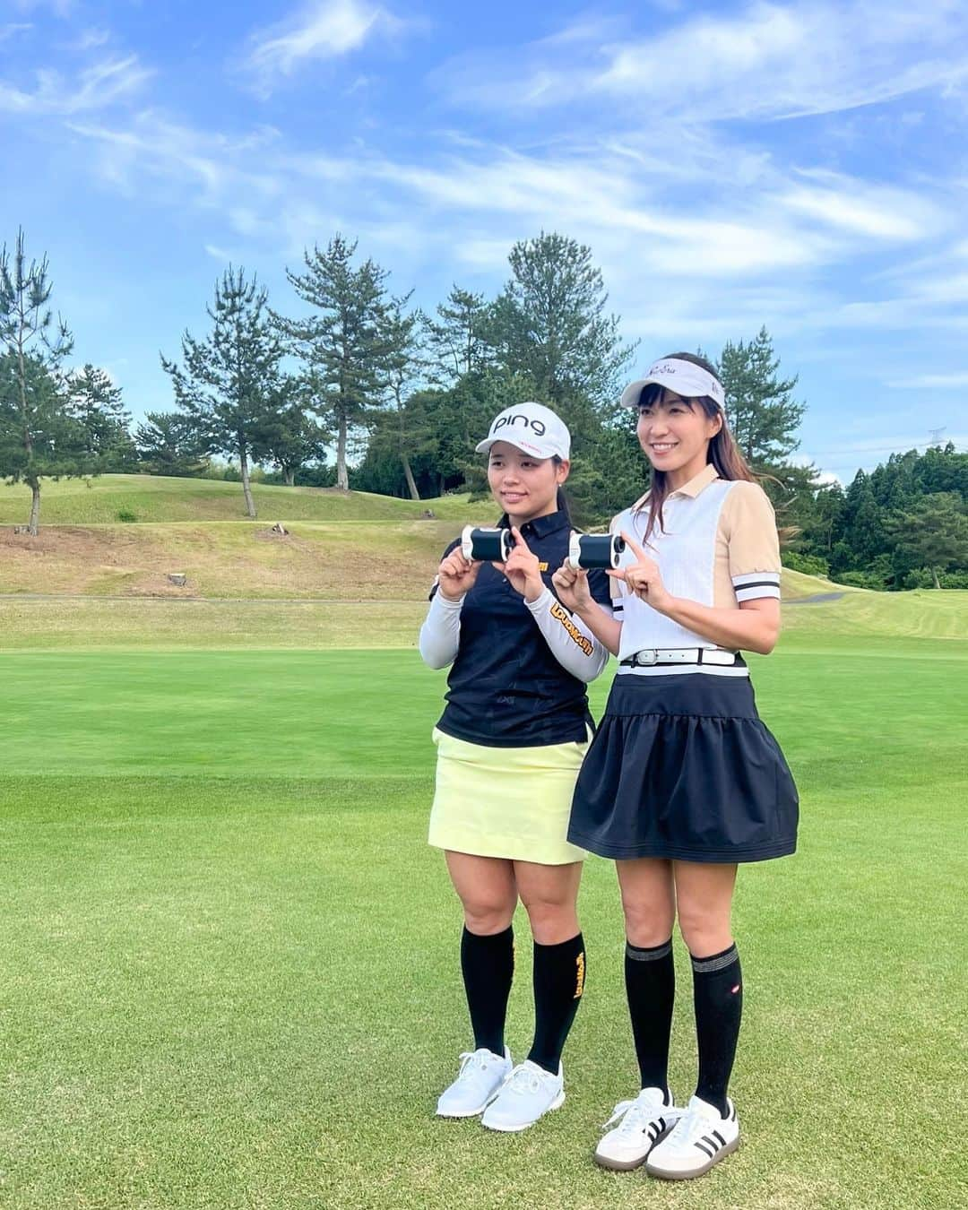 高沢奈苗さんのインスタグラム写真 - (高沢奈苗Instagram)「.  @gew_golf 撮影🎥  今月の29日に発売される @vixen_japan_official の新しい距離計✨  VRF1000VZRをコースで試してみました！  プロを目指している芳賀幸瞳ちゃんと💛  詳しくはYouTube見てみてね😉 （ストーリーズにリンク載せてます🔗✨）  .  .  #ビクセン #距離計 #ゴルフ #ゴルフ女子 #ランバンスポール #VRF1000VZR #gew #ギュー」9月15日 18時42分 - nanaetakasawa