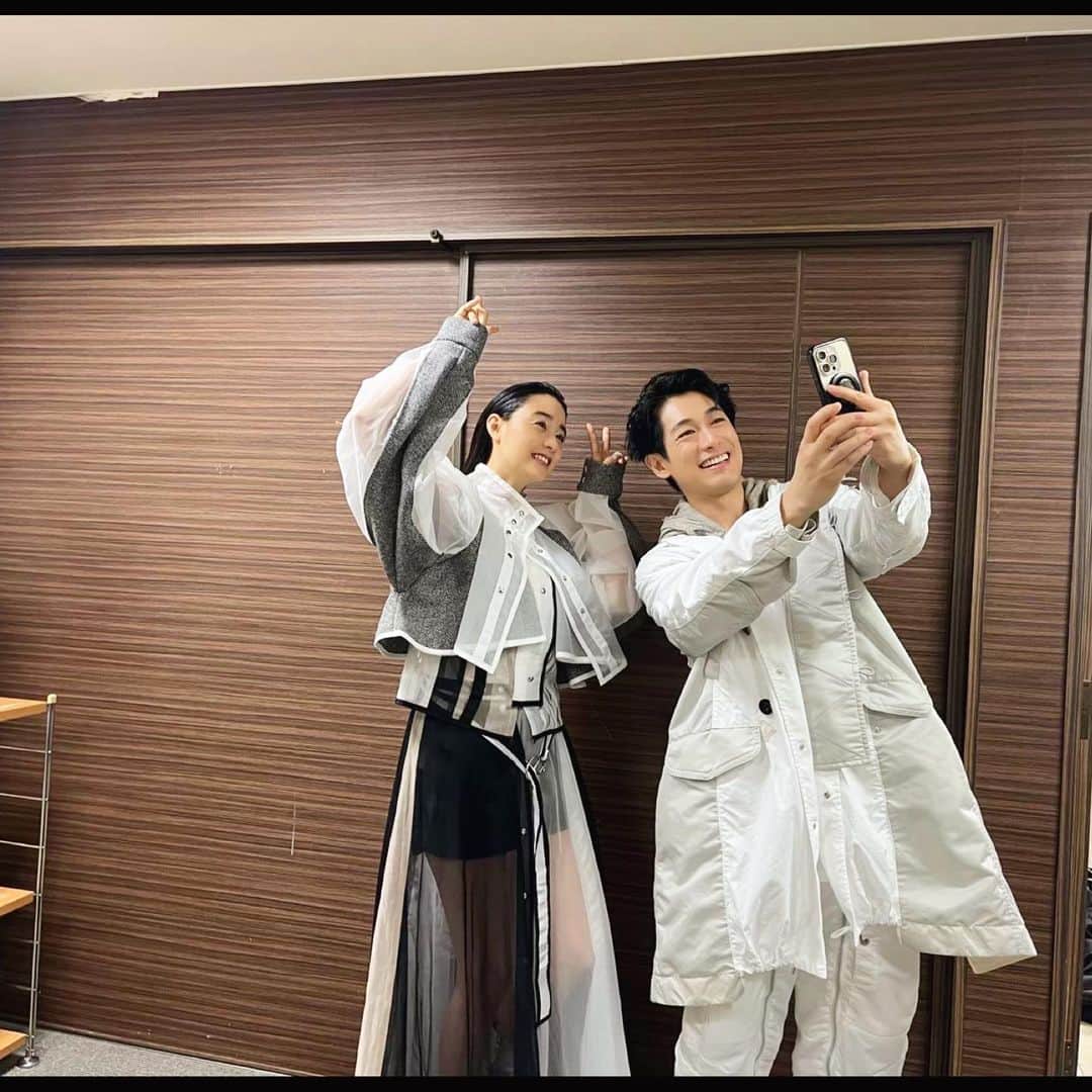 山本美月さんのインスタグラム写真 - (山本美月Instagram)「⋆⸜☾⸝‍⋆  ディーン・フジオカさんの 『Stars of the Lid』 という曲のMVに出演しております！  久しぶりにお会いできて、楽しい撮影でした♪ MVの撮影自体もものすごく久しぶりで新鮮でした!!  懐かしい作品を思い出す方もいるのでは…(^^)  是非ご覧ください★」9月15日 18時46分 - mizuki_yamamoto_official