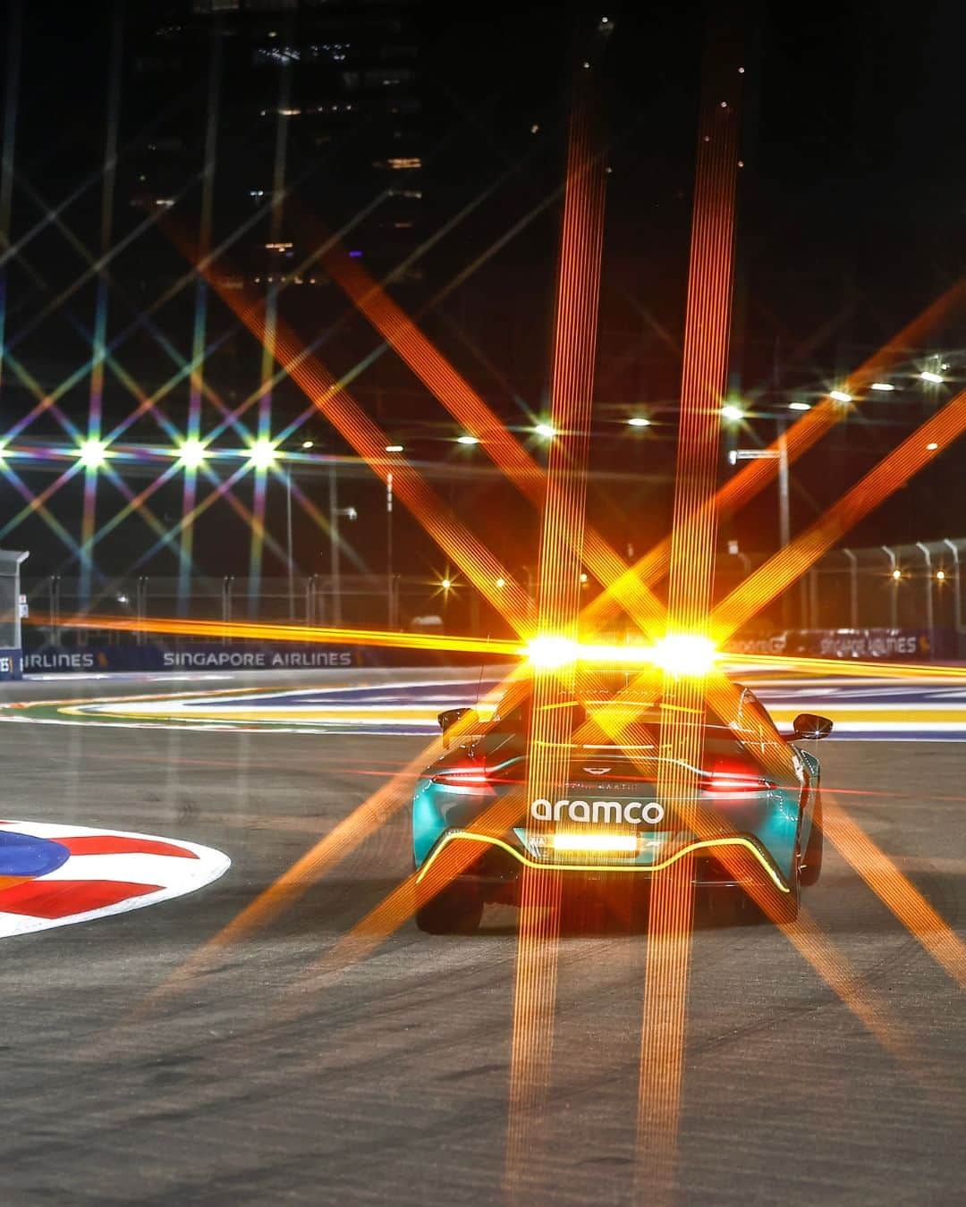 アストンマーチンのインスタグラム：「Stars of the show.  DBX707 and Vantage F1 Edition are back in the name of safety this weekend for the 2023 Singapore GP.  #AstonMartin #SingaporeGP #INTENSITYDRIVEN」