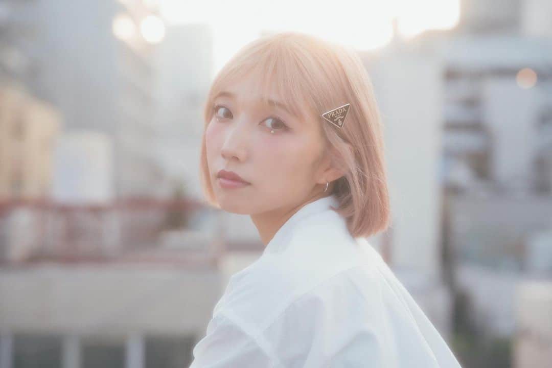 のインスタグラム：「こんばんは🥱 今日はゲーム部の撮影でした🎮 わたしらしくいれる居場所なので、素でいつも楽しんでます🩵 .  晚上好！ 今天是拍攝。 辛苦了。  . . .  #맞팔 #tagsforlikes #japanesegirl #女孩 #发#爱 #instadaily #グラビア #日系穿搭」
