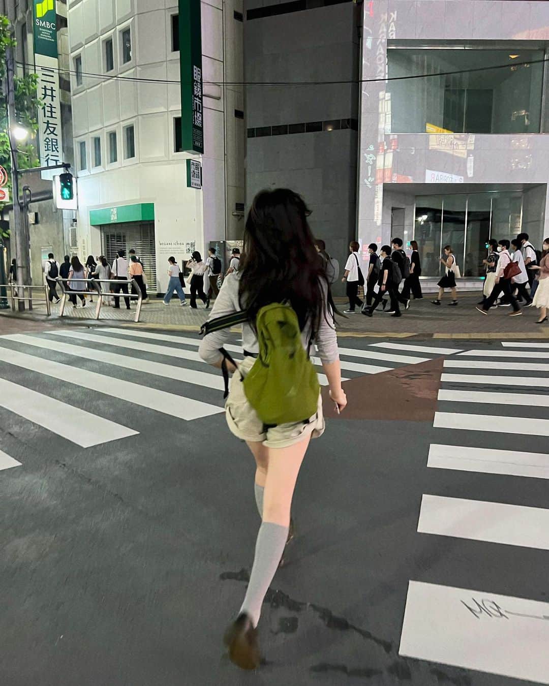 ソン・ファミンさんのインスタグラム写真 - (ソン・ファミンInstagram)「Run~Run~🐛」9月15日 19時16分 - hwa.min