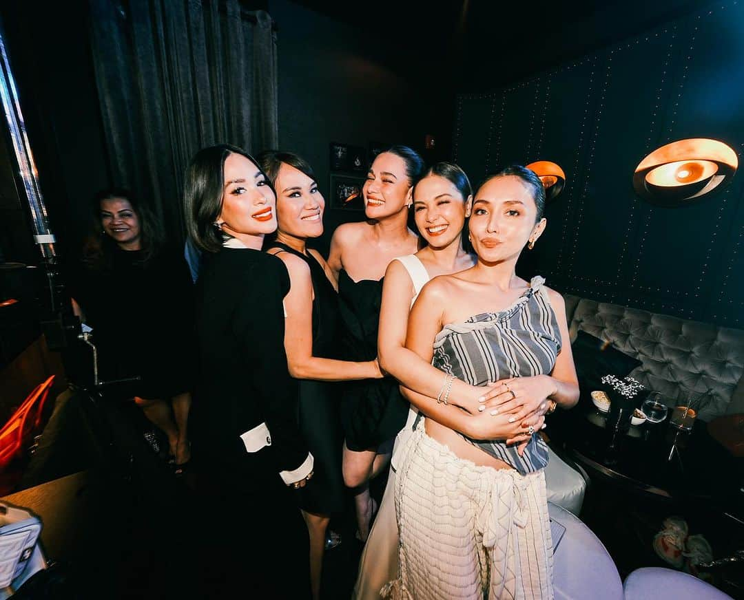 ベア・アロンゾさんのインスタグラム写真 - (ベア・アロンゾInstagram)「At @draivee ‘s bday party last night. Fun times! ❤️🥂  📸 @magicliwanag」9月15日 19時16分 - beaalonzo