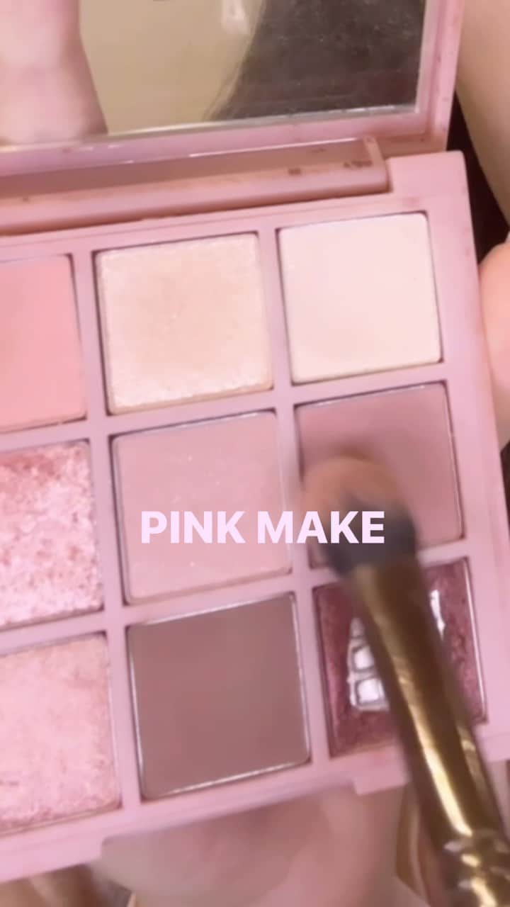 のインスタグラム：「今日はPINK MAKEの ご紹介💞👄🎟️🩰 ファンタジー  #メイク動画  #ピンクメイク」