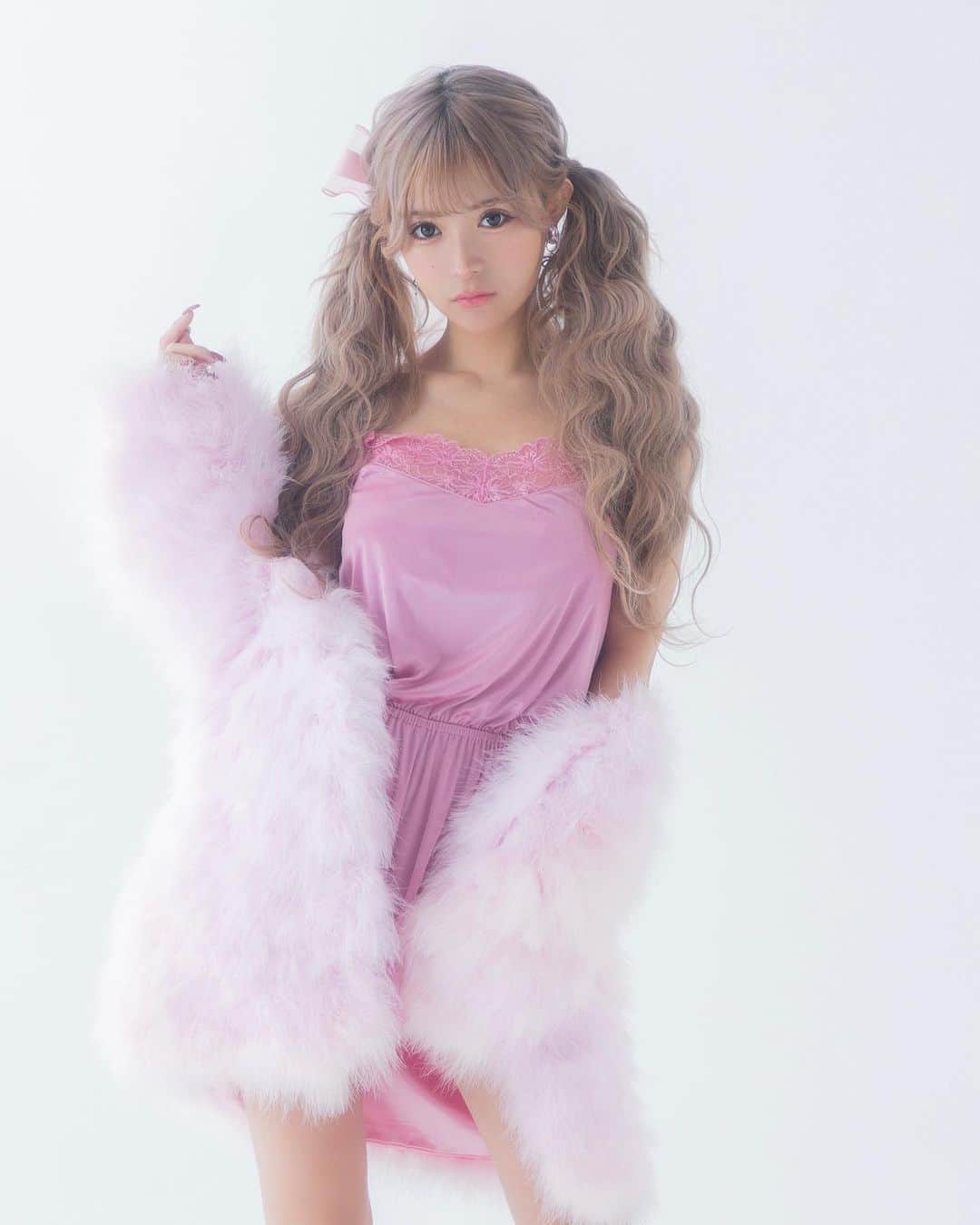 松田聖菜のインスタグラム：「agehaのWEB表紙オフショット📷💓」