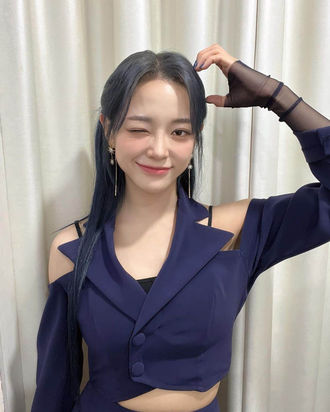 キム・セジョン（Gugudan SeMiNa）さんのインスタグラム写真 - (キム・セジョン（Gugudan SeMiNa）Instagram)「뮤직뱅크 😉」9月15日 19時41分 - clean_0828