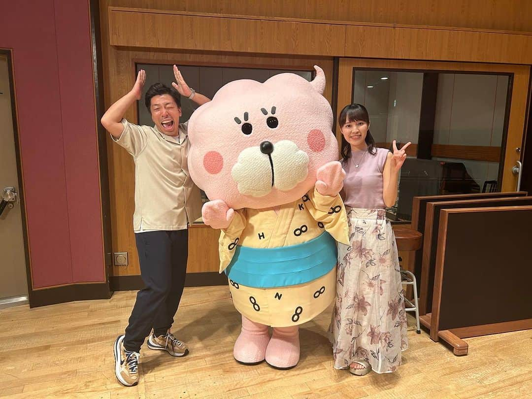 別府ともひこさんのインスタグラム写真 - (別府ともひこInstagram)「大分県の歌を作らせてもらいました😊 そして完成しました😊✨✨本日NHK大分で情報解禁されました！ フルコーラスはまだ先に発表します♨️ ぼっちぼるまるさんにまた曲を作ってもらい嬉しかったなー✨✨ #ぼっちぼろまる #エイトブリッジ #NHK大分」9月15日 19時47分 - bepputomohiko