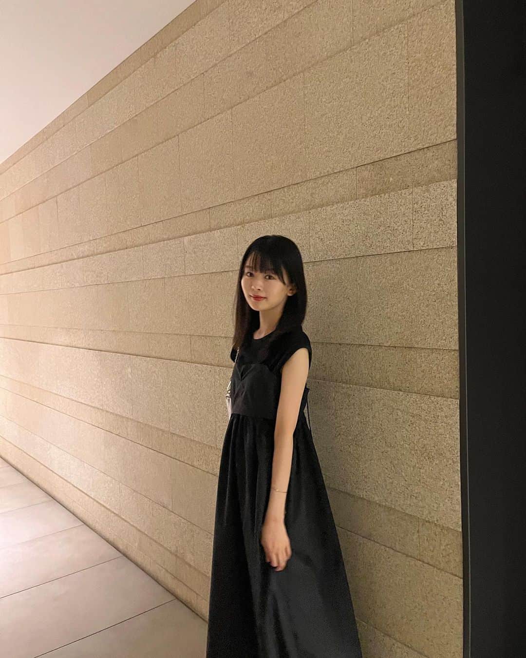 のインスタグラム：「・ 夏服もそろそろ終わりかな~ 可愛い秋服ゲット出来たから楽しみ︎☺︎  #ljk#jk3#05#18#fyp#japan#girl#夏服#私服 #黒コーデ#fashion#code」
