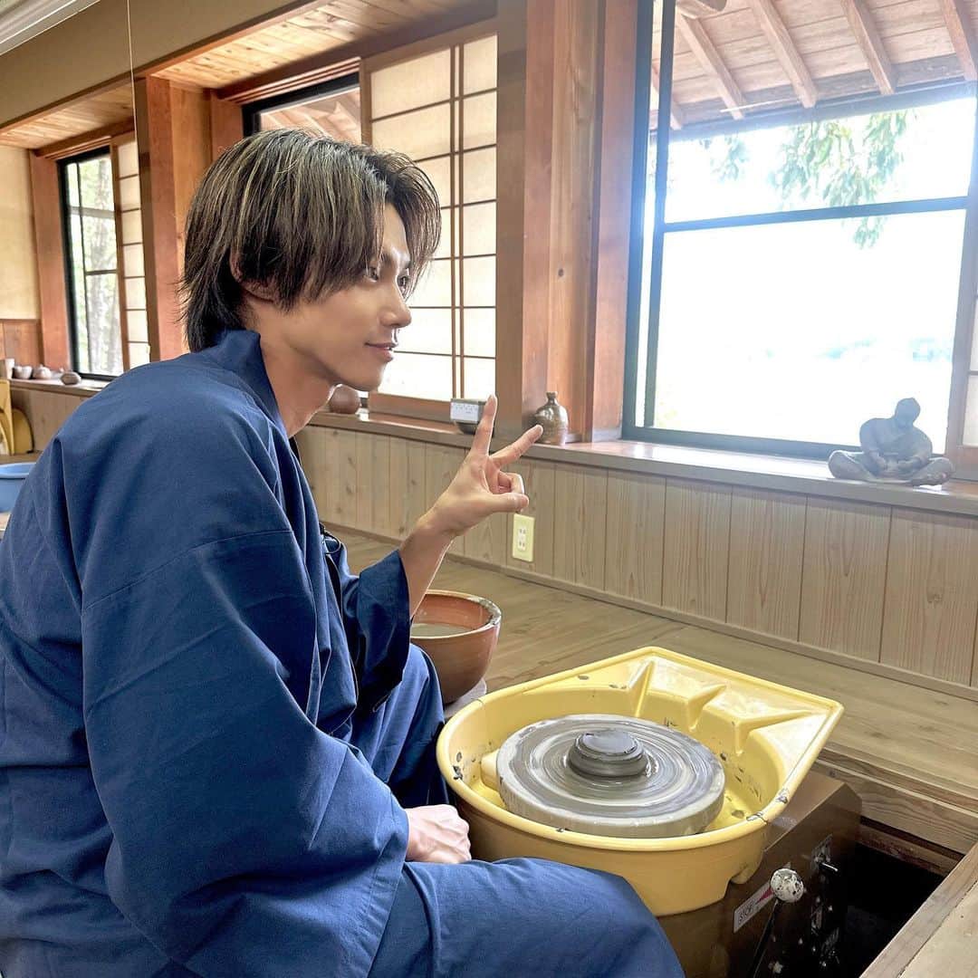 手島章斗のインスタグラム：「696。  #板前じゃないです #蕎麦打ちでもないです #696 #ロケ #ボクP #岡山放送 #お昼のXの答えどす」