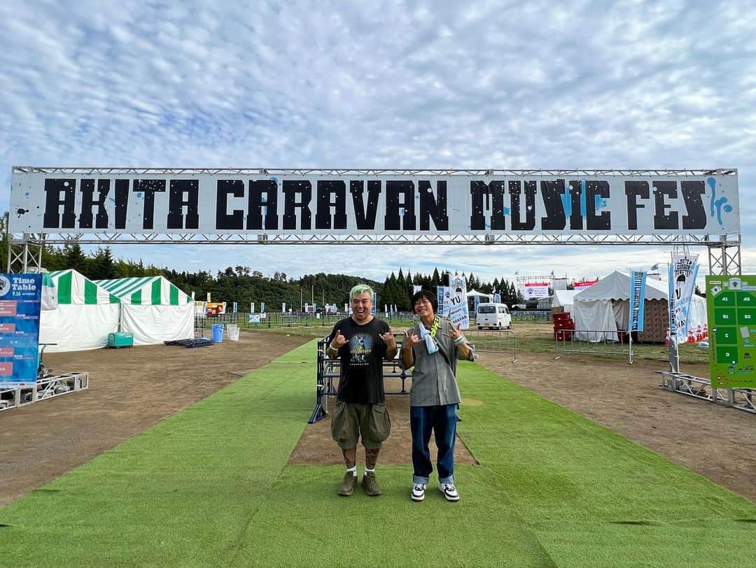 DUTTCHのインスタグラム：「高橋優 秋田CARAVAN MUSIC FES 2023 本日は、現地リハでした‼️  明日、明後日と ガッツリアゲていくんで よろしく‼️  #高橋優 #acmf」