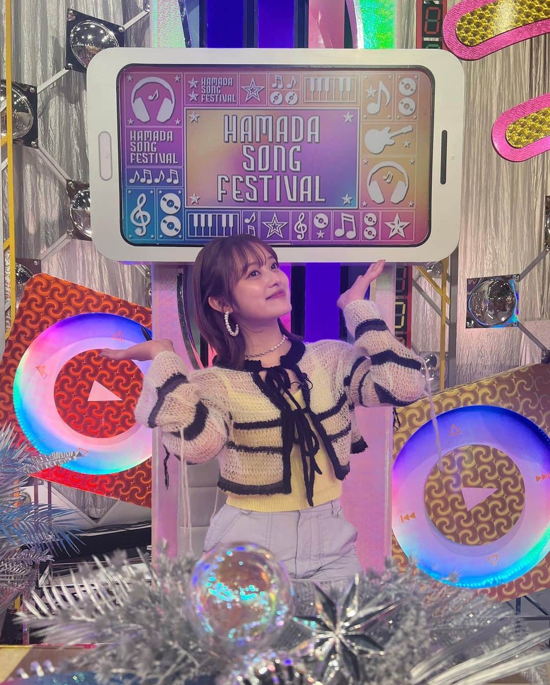 福山絢水のインスタグラム：「オオカミ少年・ハマダ歌謡祭 ありがとうございました🐺🤍  好きな番組に参加できて嬉しかったです…❤︎ 終始カラオケにいるみたいに盛り上がってて楽しかった~🥹🎤  わたし全然答えれてなかった…悔しい！！笑 もっと色んな曲聴いて勉強する✌︎⭐︎」