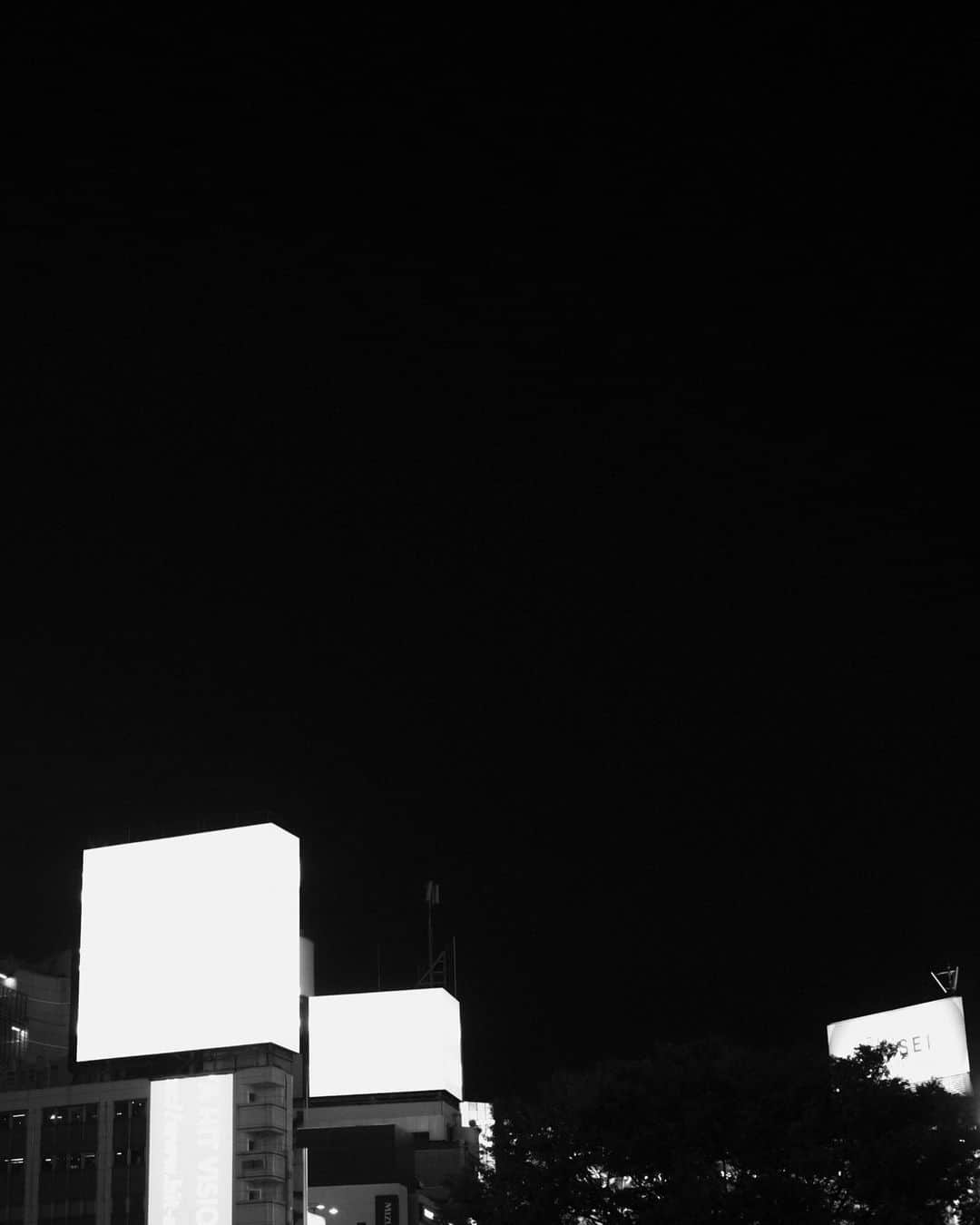 武井宏員さんのインスタグラム写真 - (武井宏員Instagram)「渋谷西武百貨店での展示作品。渋谷散歩。」9月15日 20時23分 - take1official