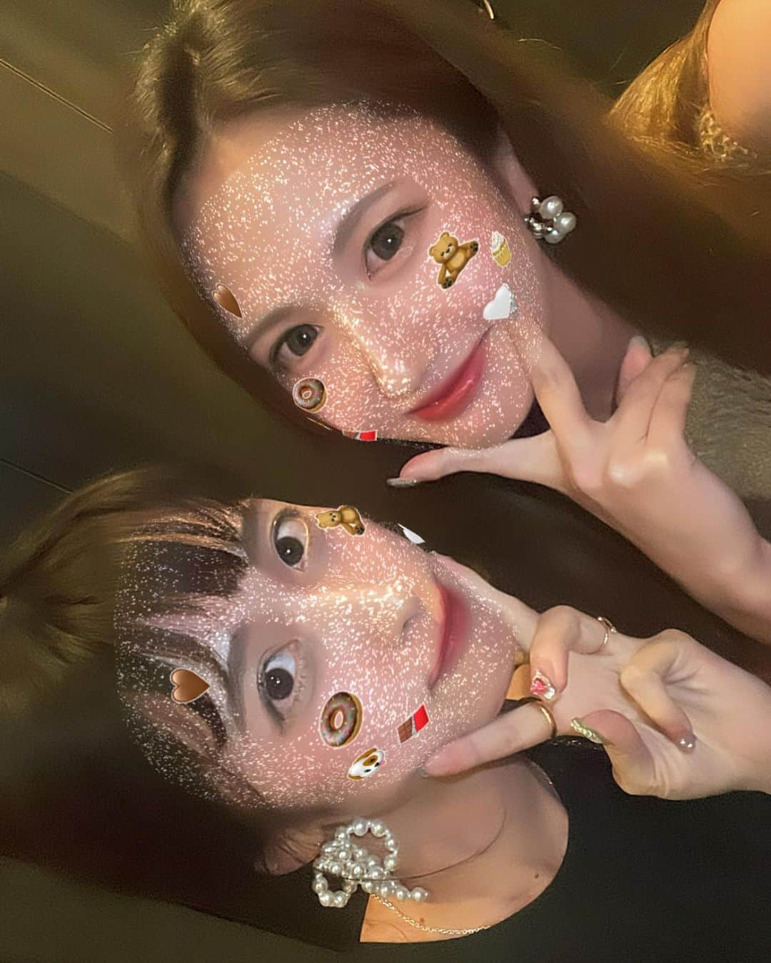 横田彩夏さんのインスタグラム写真 - (横田彩夏Instagram)「楽しすぎNight🤬🫶🪐 かおHBD💚💚💚 なんだかんだ20年目？こわい  #シャンパンを気楽に入れられる大人になりました #小3のときはシャンパンなんて知らなかった#TAP#栄光ゼミナール#塾友#飲みすぎて記憶所々落としてきた」9月15日 20時22分 - picowestwood