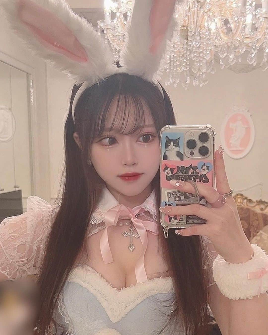 てぃ丸のインスタグラム：「バースデーイベントの撮影🤍🐰 9/24(日)まだまだ予約受け付けてます❣️ 予約少なくて悲しいのでみんな来てね🥹🥹🥹🥹🥹 詳細・予約はDMから😼💖」