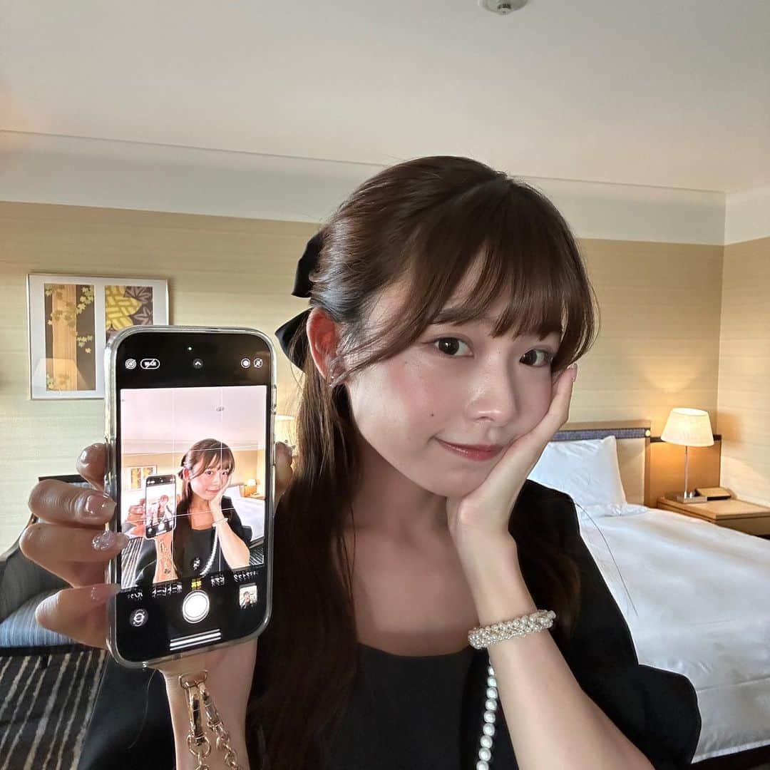 咲奈のインスタグラム：「 この撮り方流行ってるから撮ってみたけどもう遅い❔🥲  楽しいことはあっという間やな〜。。 また色々頑張ろう٩(°̀ᗝ°́)و❤️‍🔥！」