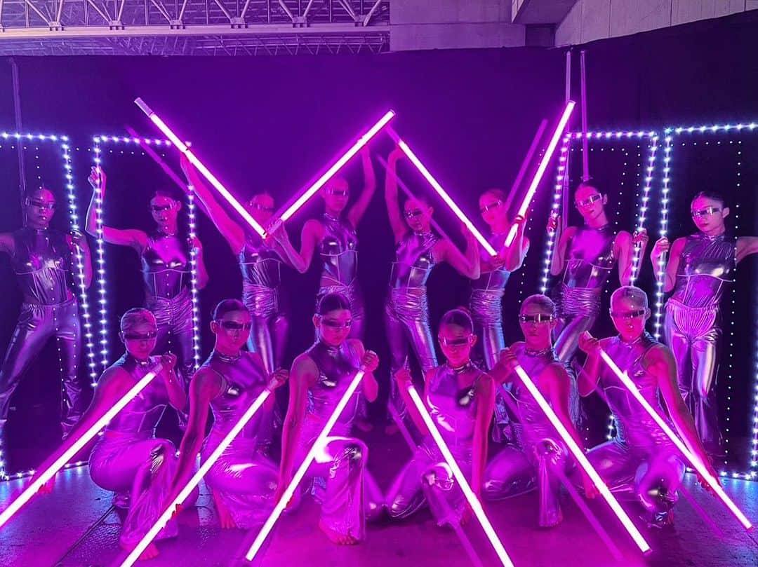 Ruuのインスタグラム：「Another big & new challenge accomplished ! Produced and directed a total of 6 performances this time🔥   Shout out to the main character @naoyanagai 🙇🏻‍♀️👏🏻  Always an absolute collaboration @kyushudanji_ent ❤️  Appreciate the Taiko (Japanese drums) performers for their appearance🔥  Thank you so much everyone🫶🏻🔥  Directed by @ruufabulous and @akiho_fabulous  Supported by @dance_studio_vivid」