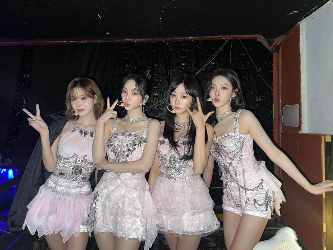 aespaさんのインスタグラム写真 (aespaInstagram)「aespa LIVE TOUR 2023 ‘SYNK HYPER