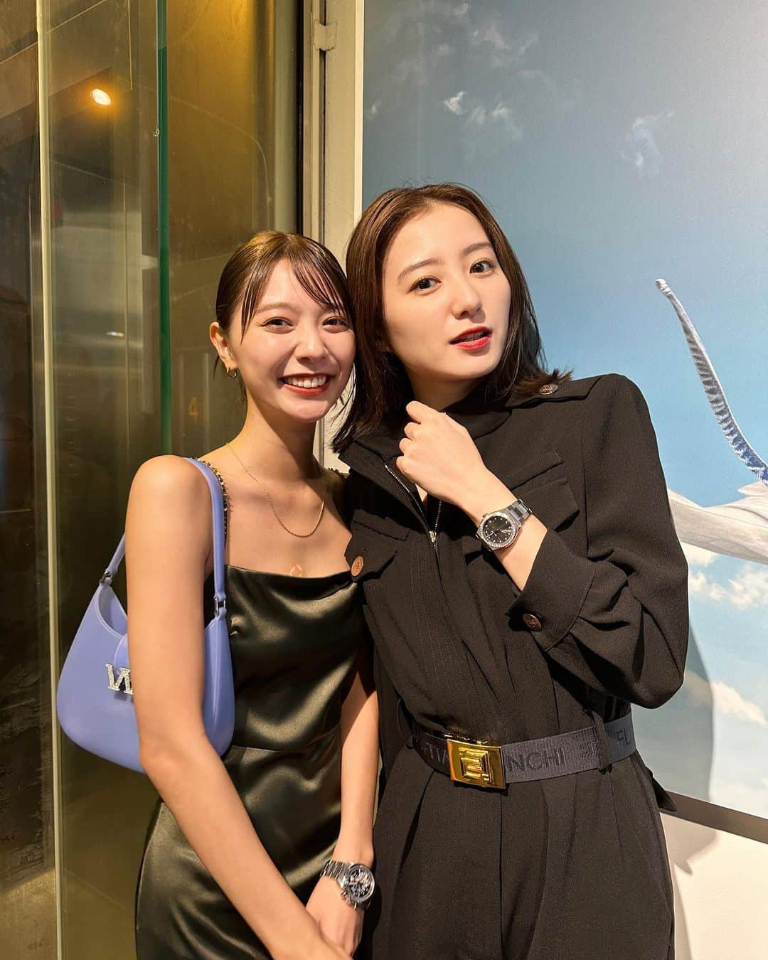 川津明日香さんのインスタグラム写真 - (川津明日香Instagram)「⁡ ZENITH PHOTO EXHIBITION  BY LESLIE KEE⌚️ ⁡ スイス高級時計ブランド「ゼニス」が パイロットウォッチを発売。  格好良くカジュアルな 使いやすさもある素敵な時計でした。 ⁡ THE SKY IS YOURS - 空と夢と私をゼニスフォトエキシビジョン by レスリー・キー 9月16日~10月1日inX8ギャラリーにて。 ⁡ りほちゃんと遭遇🦖 ⁡ #Zenith#ゼニス #ゼニスパイロット #zenithxlesliekee」9月15日 21時17分 - asuka_kawazu