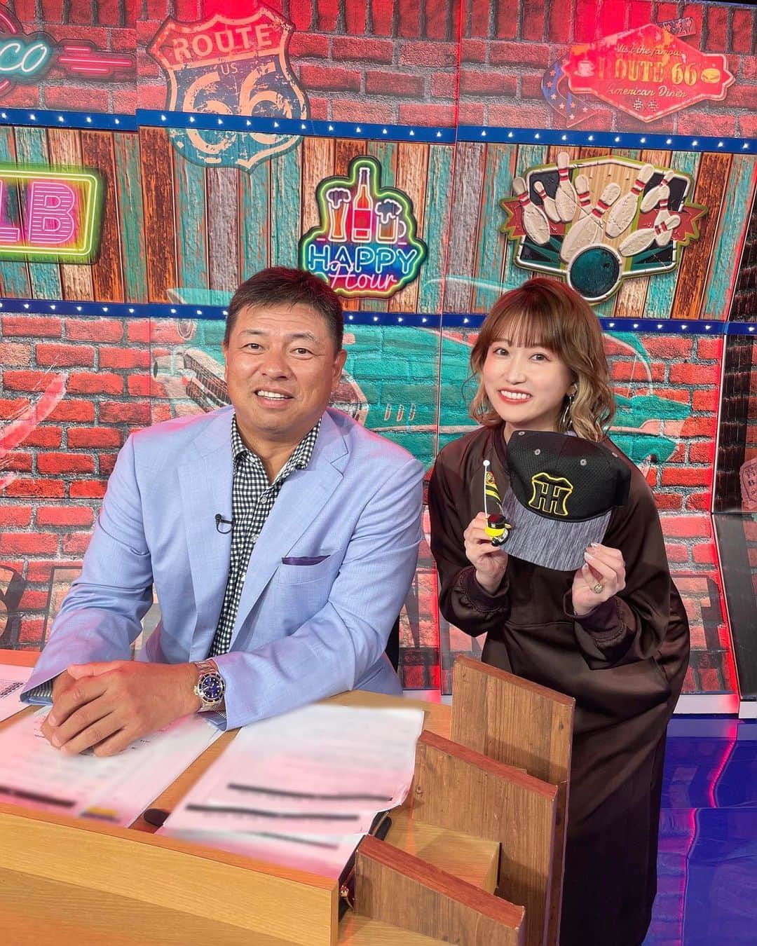 津田麻莉奈のインスタグラム：「＼＼✨⚾️MLBイッキ見！⚾️ ✨／／  今夜22:00〜 J SPORTS(@jsports_yakyu ) 「MLBイッキ見！」  ゲストは#藪恵壹さん 🐯 コメンテーターは#AKI猪瀬さん ✨ MC津田麻莉奈です！  イッキ見は毎週BS無料放送👍 BSがうつる環境ならご視聴可能です！ぜひご覧ください！  リモコンのBSボタン 　↓ J SPORTS 1 　↓ イッキ見！  衣装 @c_fsf  @facesansfard   #MLB  #JSPORTS #野球好き #メジャーリーグ #MLBイッキ見 #majorleaguebaseball #baseball  #まりなる #津田麻莉奈」