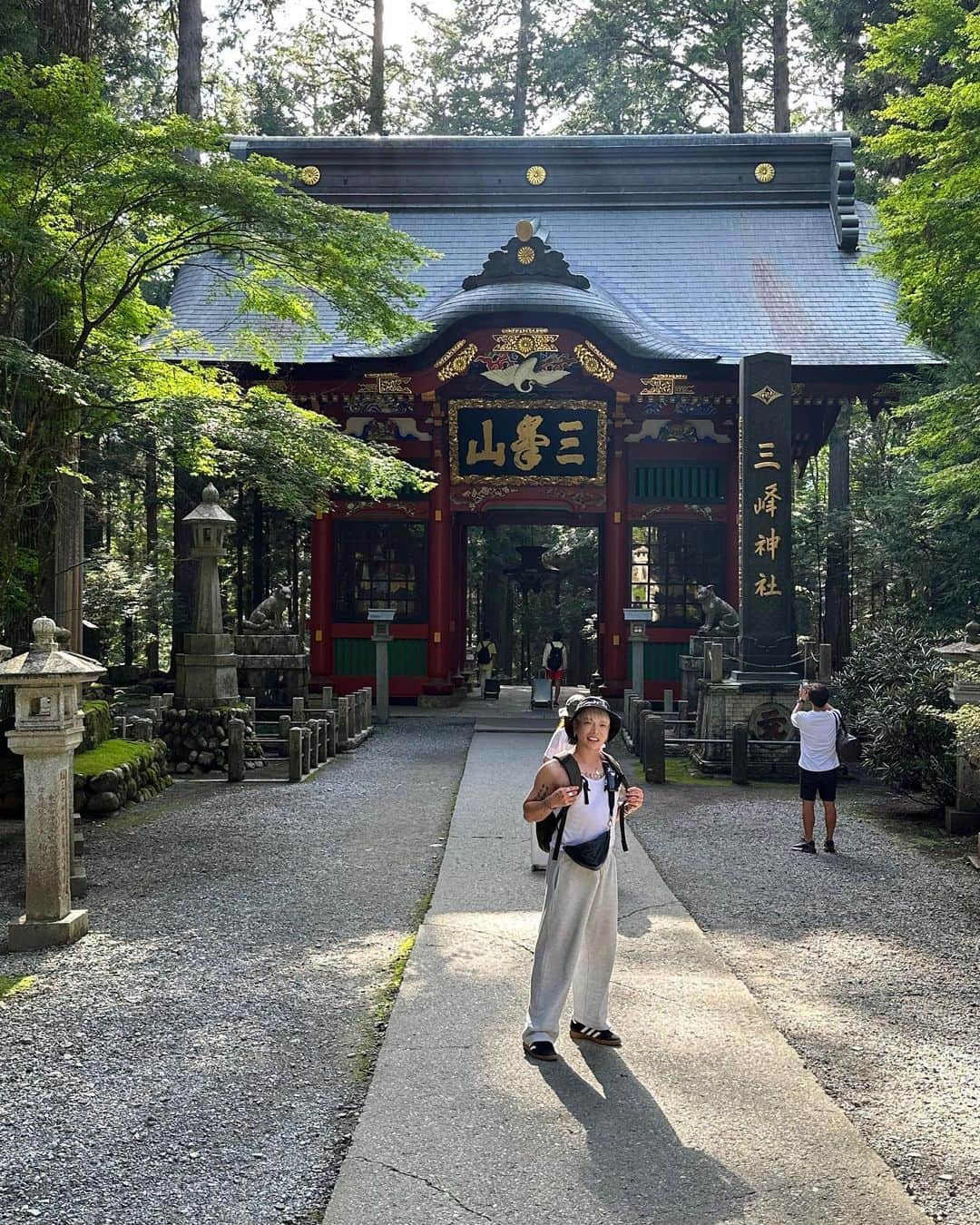 poledancer RYOTAのインスタグラム：「☁️☁️🌲✨⛩️✨🌲☁️☁️ ⛰️禊と参拝の旅🙏🏻🐉  #三峯神社 #参拝 #弥栄」