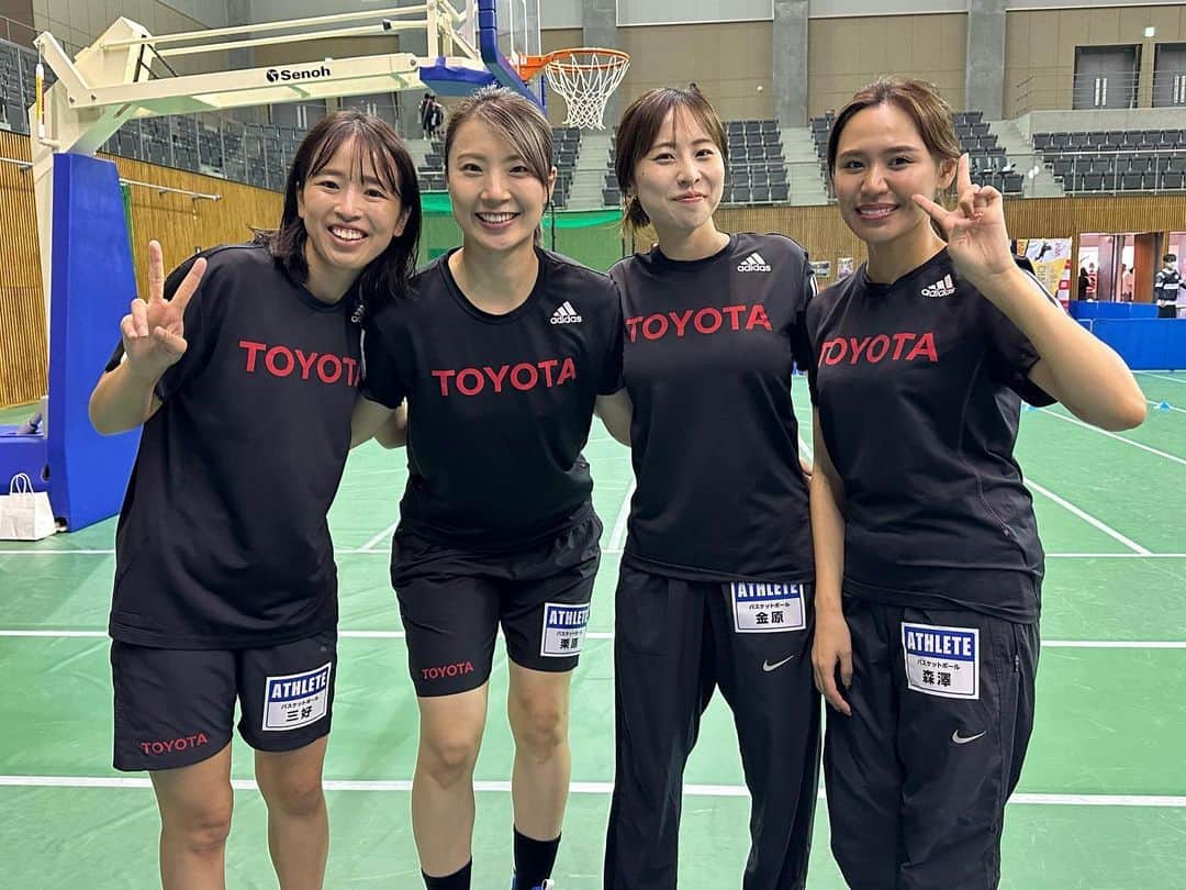 三好南穂のインスタグラム：「そして先週末は とよたスポーツフェスティバル！  このメンバーでバスケブースに参加したよ🏀  久しぶりにお会いできた方もいたし、たくさんのお子さまたちも来てくれて☺️ こういうイベントって最高ですよね！  この とよたスポーツフェスティバルの様子は、本日のトヨタイムズでも放送されてるので、ぜひ見てね👀  https://youtube.com/live/a-VOsn1e2GQ」