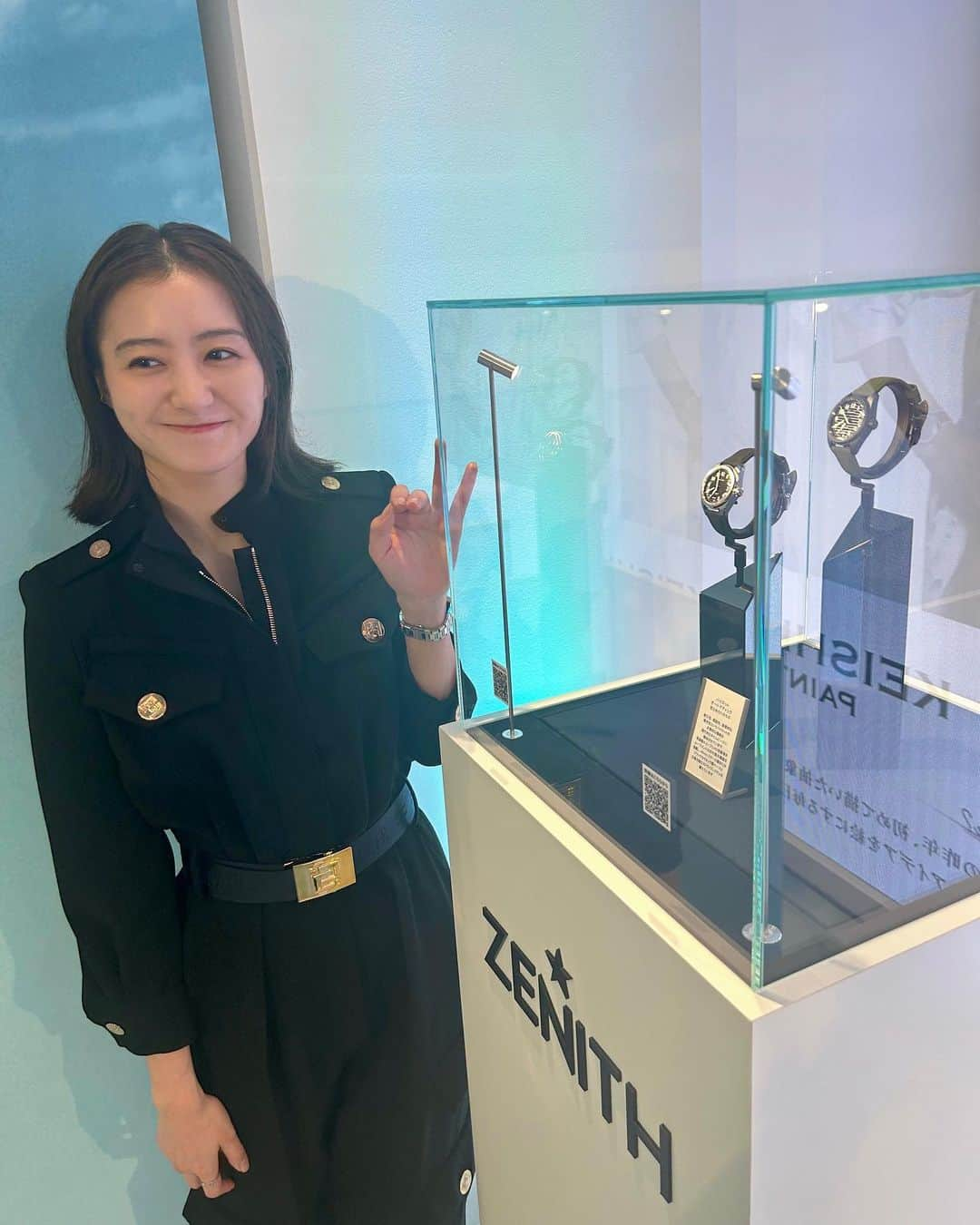 高田里穂さんのインスタグラム写真 - (高田里穂Instagram)「@zenithwatches ☁️☀️  ZENITH PHOTO EXHIBITION BY LESLIE KEE   スイス高級時計ブランド「ゼニス」が パイロットウォッチの発売を記念して、 写真家レスリー・キーとのコラボレーション写真展を 10月1日(日)までX8ギャラリーにて開催。  パイロットウォッチの 堂々とした重厚感を感じられるデザインに ドキッとしました🩶  #Zenith #ゼニス #ゼニスパイロット #ZenithXLeslieKee @lesliekeesuper」9月15日 21時29分 - riho__takada