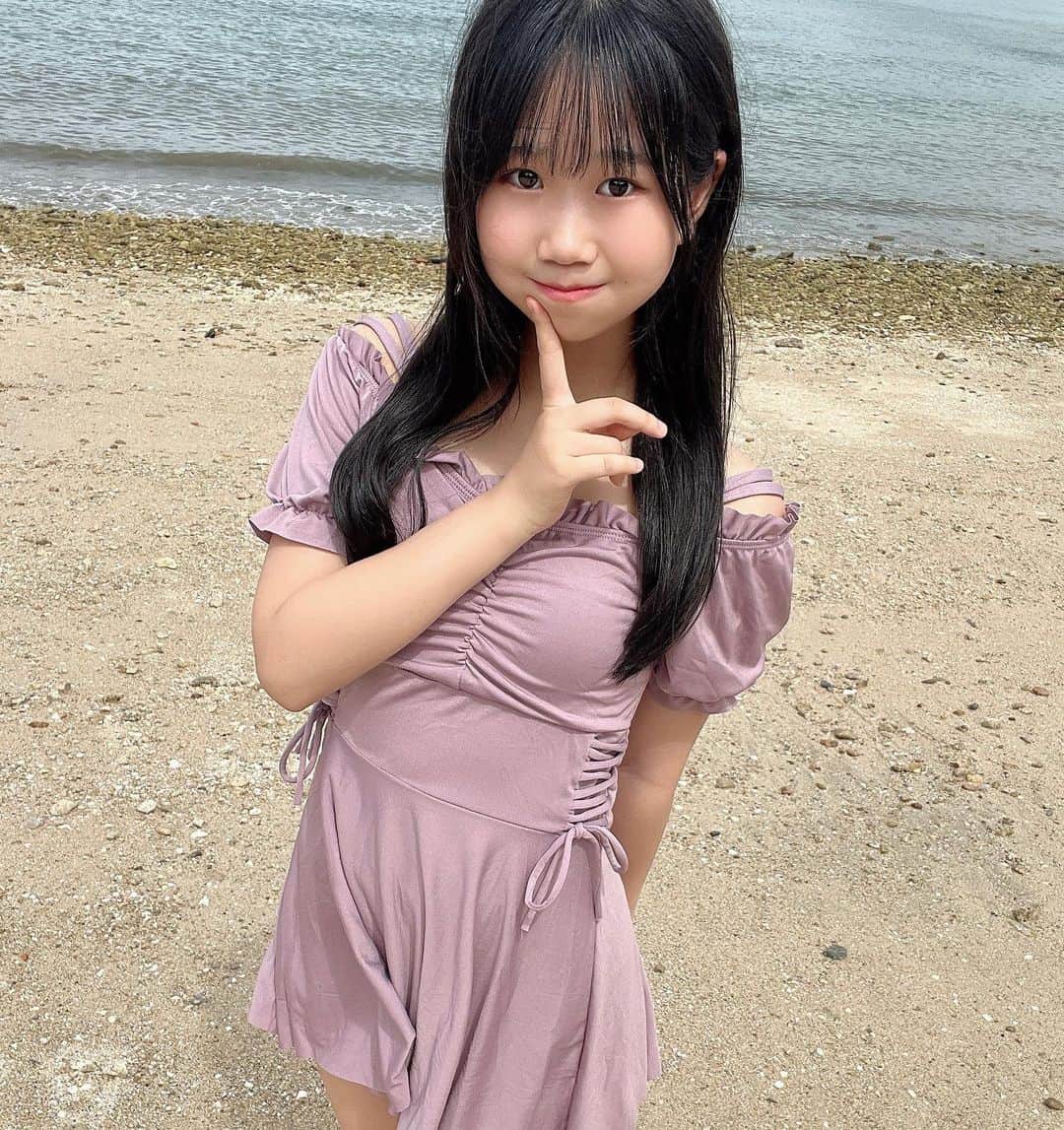 のインスタグラム：「水着💜 .  .  .  .  .  .  .  .  .  #アイドル#おーえすけー#松永あいか#中学生#可愛い#大須#09#14歳#いいねしてほしい#中2#拡散希望#jc#推して#黄緑色担当#大須商店街」