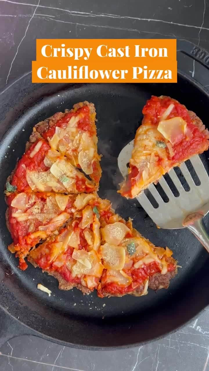 Flavorgod Seasoningsのインスタグラム：「Crispy Cast Iron Cauliflower Pizza by Customer:➡ @happyhealthypb Seasoned with:➡ #Flavorgod Seasonings!👍🔥⁠ -⁠ Add delicious flavors to your meals!⬇️⁠ Click link in the bio -> @flavorgod | www.flavorgod.com⁠ -⁠ "What you’ll need:⁠ 1 16 oz bag frozen cauliflower⁠ 1 flax egg (2 1/2 tbsp ground flax seed mixed with 1/4 cup water)⁠ 1/3 cup gluten free flour⁠ 1/2 tsp Flavor God Garlic Lovers seasoning⁠ 1/2 tsp Flavor God Pizza seasoning⁠ Flavor God Himalayan Salt and Pink Peppercorn⁠ Optional toppings:⁠ Marinara⁠ Cheese⁠ Basil⁠ ⁠ Recipe:⁠ 1. Preheat oven to 450 degrees⁠ 2. Steam your cauliflower for about 4-5 minutes. Remove from heat and set aside to cool.⁠ 3. In a medium bowl, mix together flour and spices.⁠ 4. Once cauliflower is cool, add to a cheesecloth or clean dish towel and squeeze excess water out. You’ll want the cauliflower to be dry.⁠ 5. Add cauliflower to your bowl with flax egg. Mix well. Form into a ball.⁠ 6. Take a cast iron skillet and add olive oil. Flatten your cauliflower dough and form into a round pizza shape. Bake for 25 minutes. Flipping halfway.⁠ 7. Remove skillet from oven and add your toppings. Bake another 7-10 minutes and enjoy!"⁠ -⁠ Flavor God Seasonings are:⁠ 💥ZERO CALORIES PER SERVING⁠ 🔥0 SUGAR PER SERVING ⁠ 💥GLUTEN FREE⁠ 🔥KETO FRIENDLY⁠ 💥PALEO FRIENDLY⁠ -⁠ #food #foodie #flavorgod #seasonings #glutenfree #mealprep #seasonings #breakfast #lunch #dinner #yummy #delicious #foodporn」