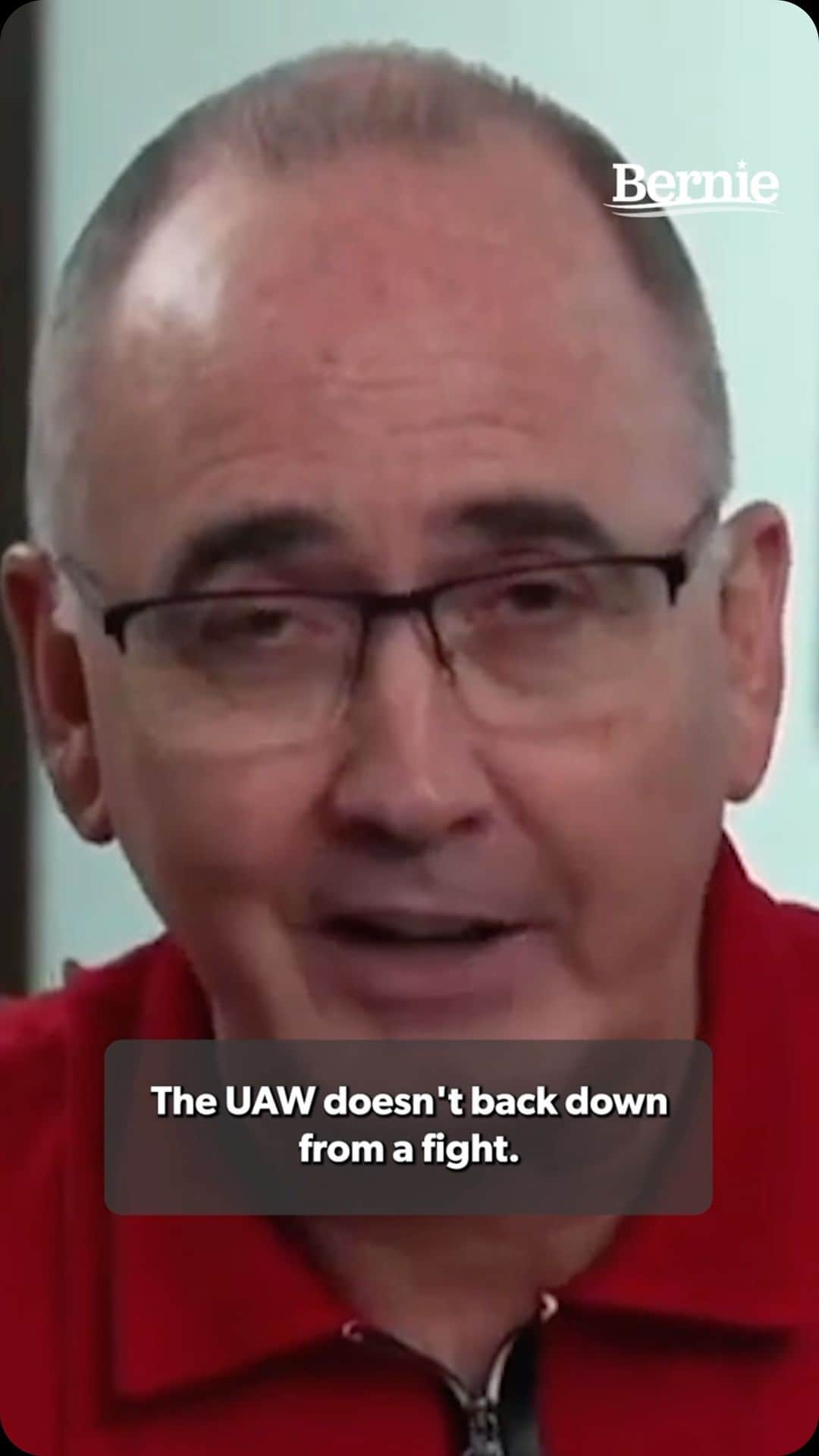 バーニー・サンダースのインスタグラム：「I stand with courageous @uaw.union workers as they go out on strike. Their fight for a just economy is our fight. Solidarity forever.」