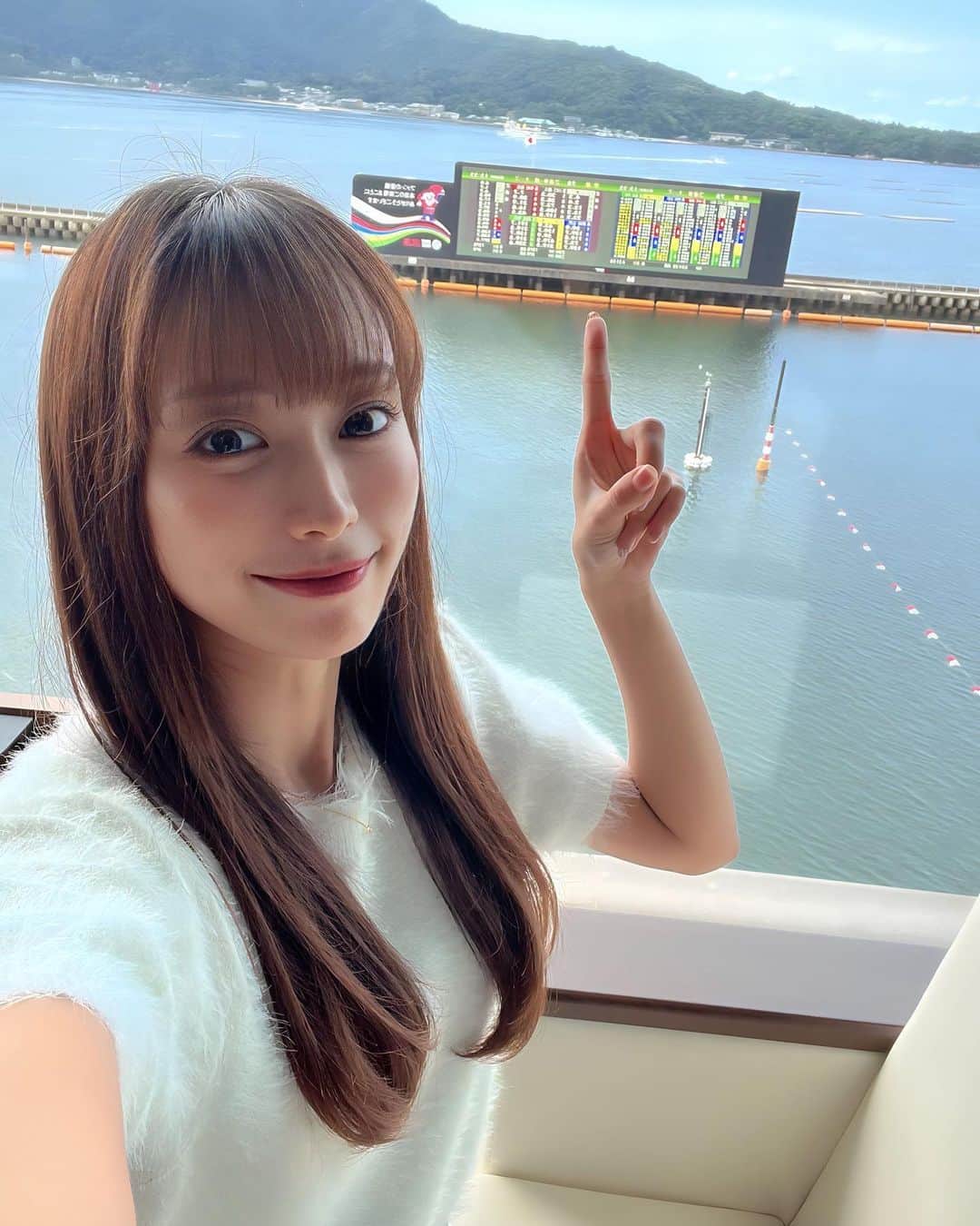 岡島彩花のインスタグラム：「ボートレース宮島🐵  第14回PayPay銀行賞優勝戦🏆 ありがとうございました☺️🙌  最後惜しかったんだけどなぁ。 悔しいけど勝負できてよかった！  また来週リベンジします🫡🎈  #ボートレース #ボートレース宮島」