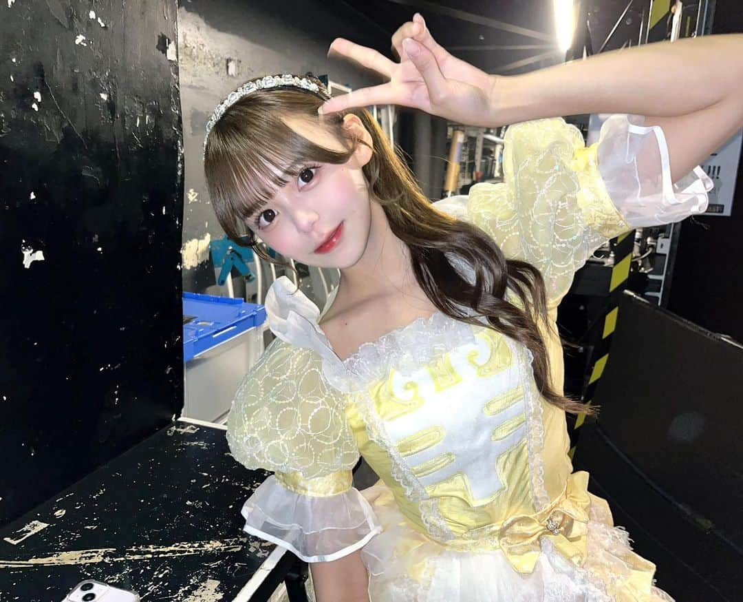 朝丘さくらのインスタグラム：「今日でアイドルになって半年❕ いつもみんなのおかげで楽しいし幸せだよ〜〜〜🐇💭💭 これからもずーーーっとよろしくね💛」