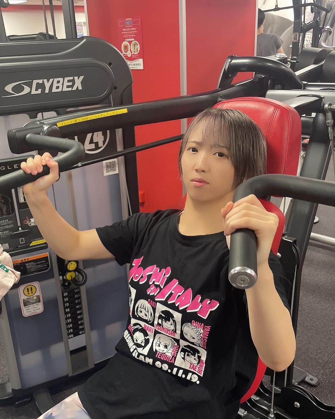 松井珠紗さんのインスタグラム写真 - (松井珠紗Instagram)「昨日今日とJOYFIT24三鷹店でトレーニング🏋️‍♀️ しっかり厳しく見て頂きまして、小鹿のようにプルプルしました🦌⸝⋆  これからも頑張るぞー！  #awgjoyfit部  #joyfit24三鷹店」9月15日 22時22分 - m_misa517