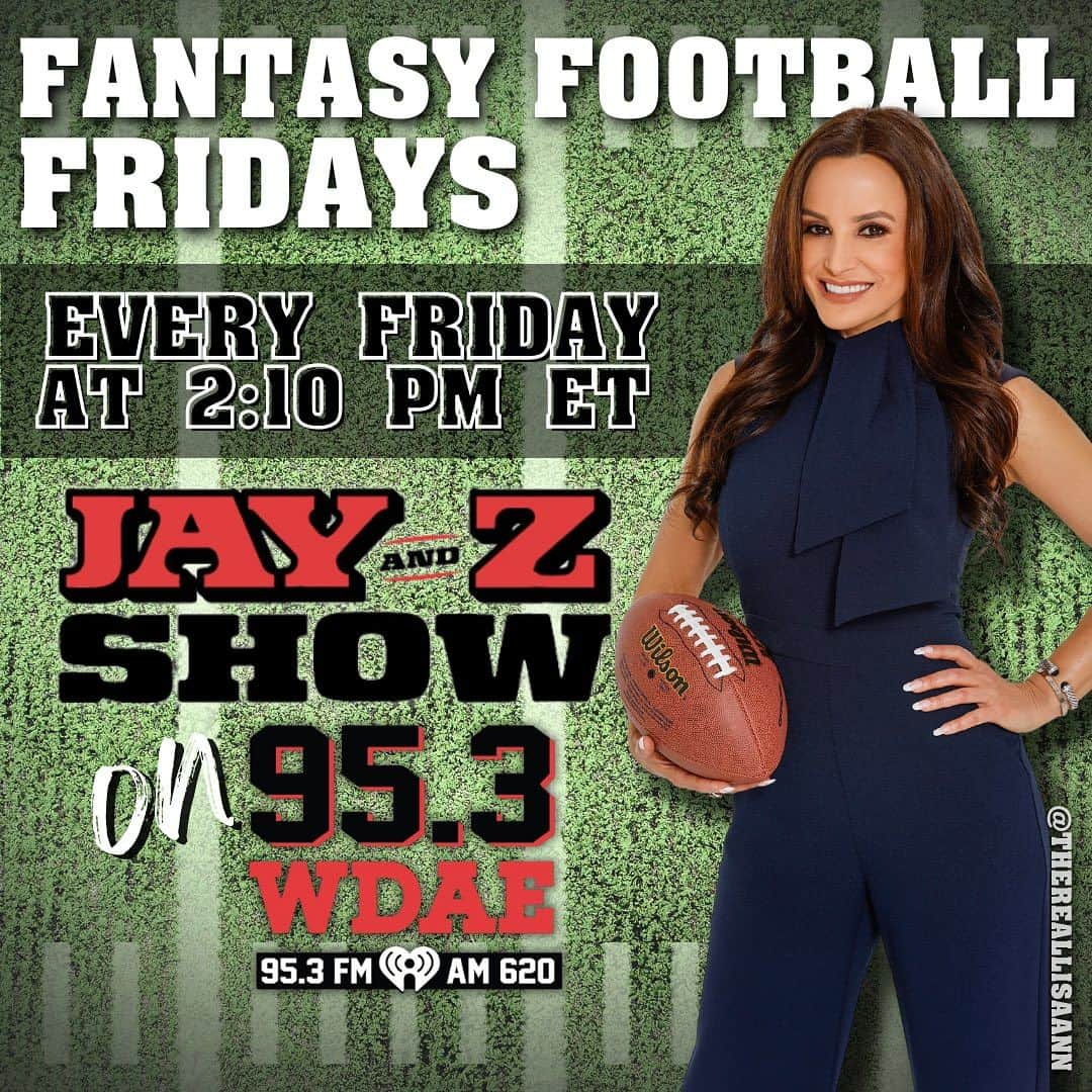 リサ・アンさんのインスタグラム写真 - (リサ・アンInstagram)「#fantasyfootballfridays    9:40a et: @sportsradio610  10:05a et: @tma_stl  12:30p et: @espnchattanooga  2:10p et: @953wdae   Follow along as I drop each link to listen show by show in my story 🎧  #fantasyfootball #sportsradio #thereallisaann」9月15日 22時44分 - thereallisaann