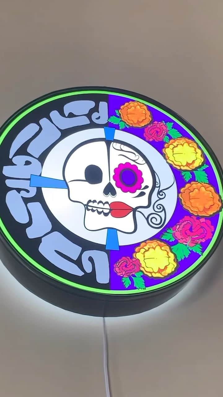 Uberのインスタグラム：「¿Celebramos el Mes de la Herencia Hispana juntos?」
