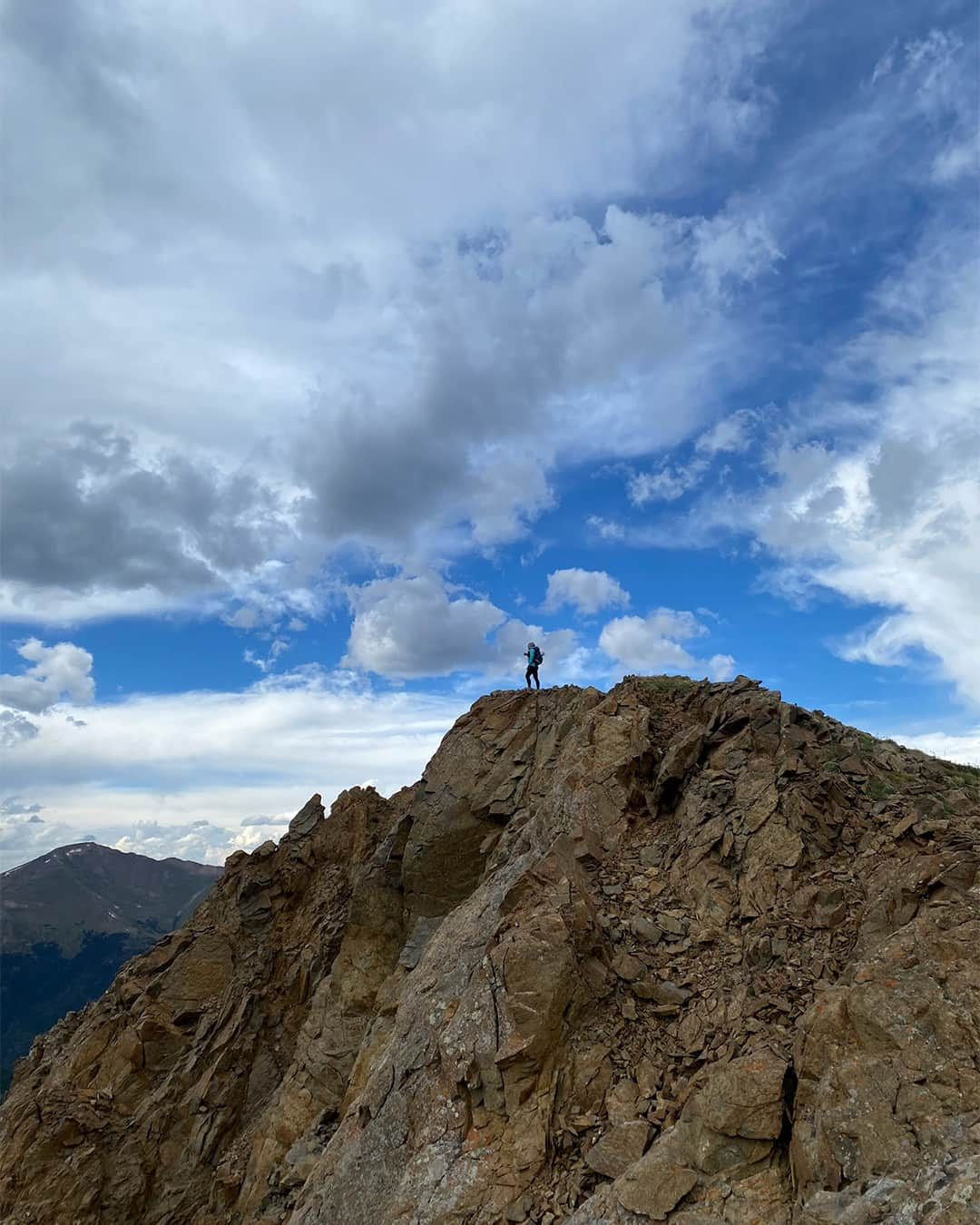 L.L.Beanさんのインスタグラム写真 - (L.L.BeanInstagram)「This summer, L.L.Bean employee Emily Y. checked off an incredible achievement: meaningful time outside, every day, for 365 days in a row! Not a simple task for an allocator who, in her own words, lives "in spreadsheets and in front of a screen." She kept her streak going by looking for the good in every outdoor moment. "I start each outdoor adventure with the intention of finding joy," she says, "​​​​​​​and because of that, I usually do." ​​​​​​​Congrats, Emily! #BeanOutsider」9月15日 22時53分 - llbean