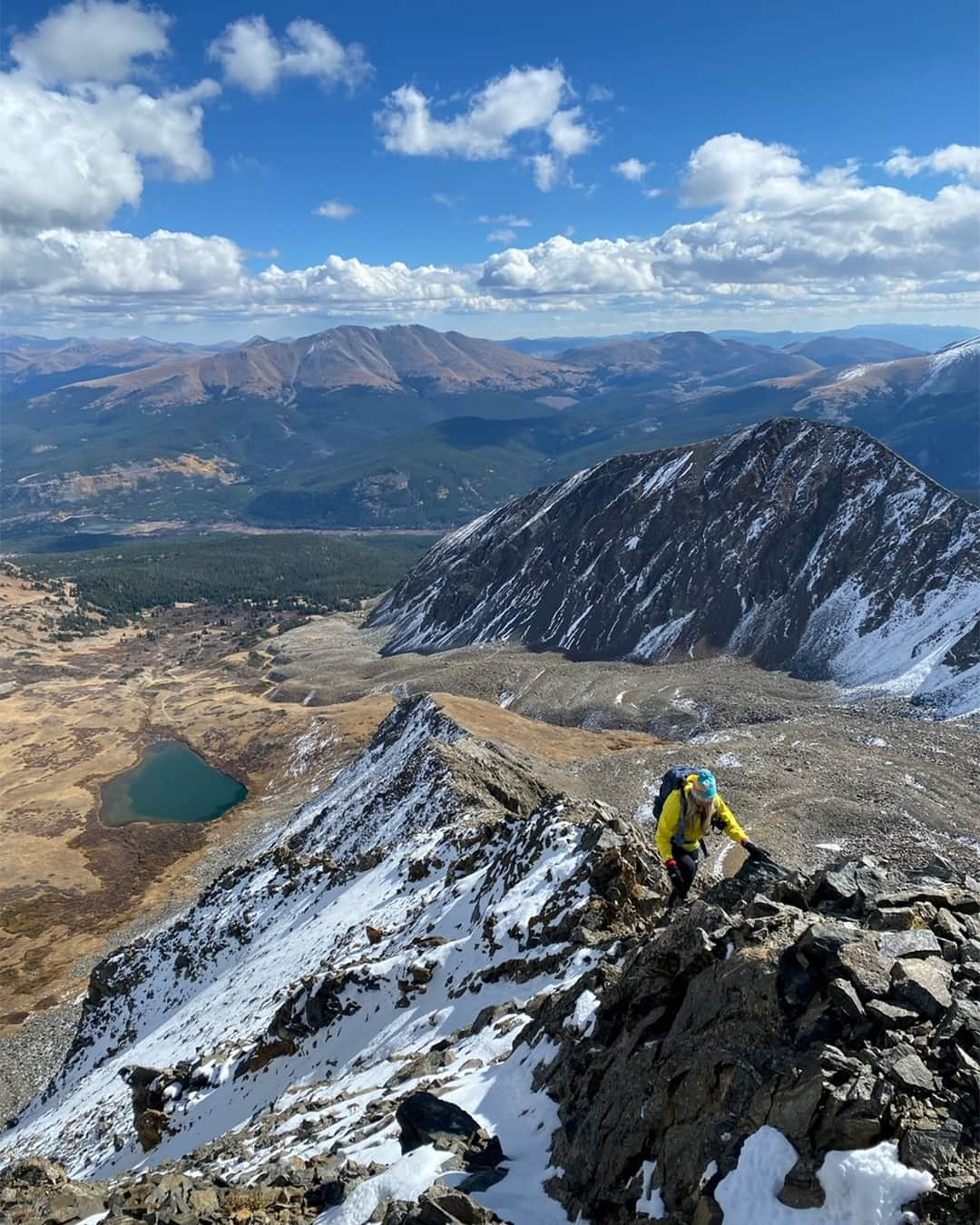 L.L.Beanさんのインスタグラム写真 - (L.L.BeanInstagram)「This summer, L.L.Bean employee Emily Y. checked off an incredible achievement: meaningful time outside, every day, for 365 days in a row! Not a simple task for an allocator who, in her own words, lives "in spreadsheets and in front of a screen." She kept her streak going by looking for the good in every outdoor moment. "I start each outdoor adventure with the intention of finding joy," she says, "​​​​​​​and because of that, I usually do." ​​​​​​​Congrats, Emily! #BeanOutsider」9月15日 22時53分 - llbean