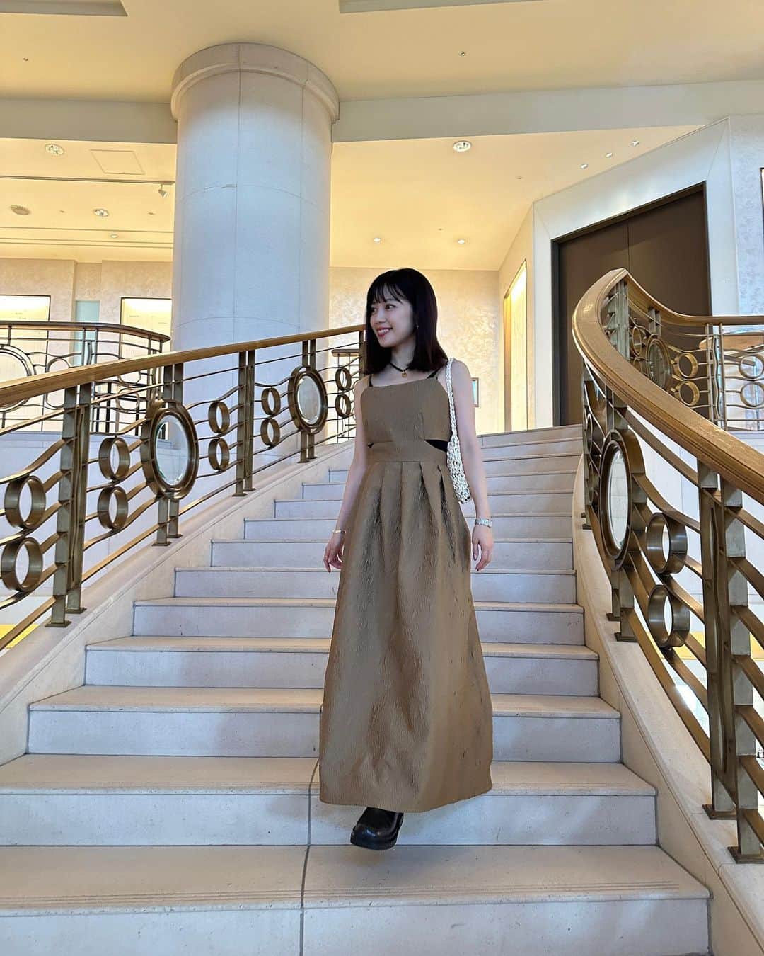 mizukiさんのインスタグラム写真 - (mizukiInstagram)「きれいめワンピース着て 過ごした日の🦋💕 バックスタイルが可愛いの。 @stylevoice_official  ㅤㅤㅤㅤㅤㅤㅤㅤㅤㅤㅤㅤㅤ ホテルにいる時は何コーデもしたくなる💬🫖🩷 ㅤㅤㅤㅤㅤㅤㅤㅤㅤㅤㅤㅤㅤ #ワンピース#stylevoice#stylevoiceforxxx」9月15日 22時54分 - mizukidrop