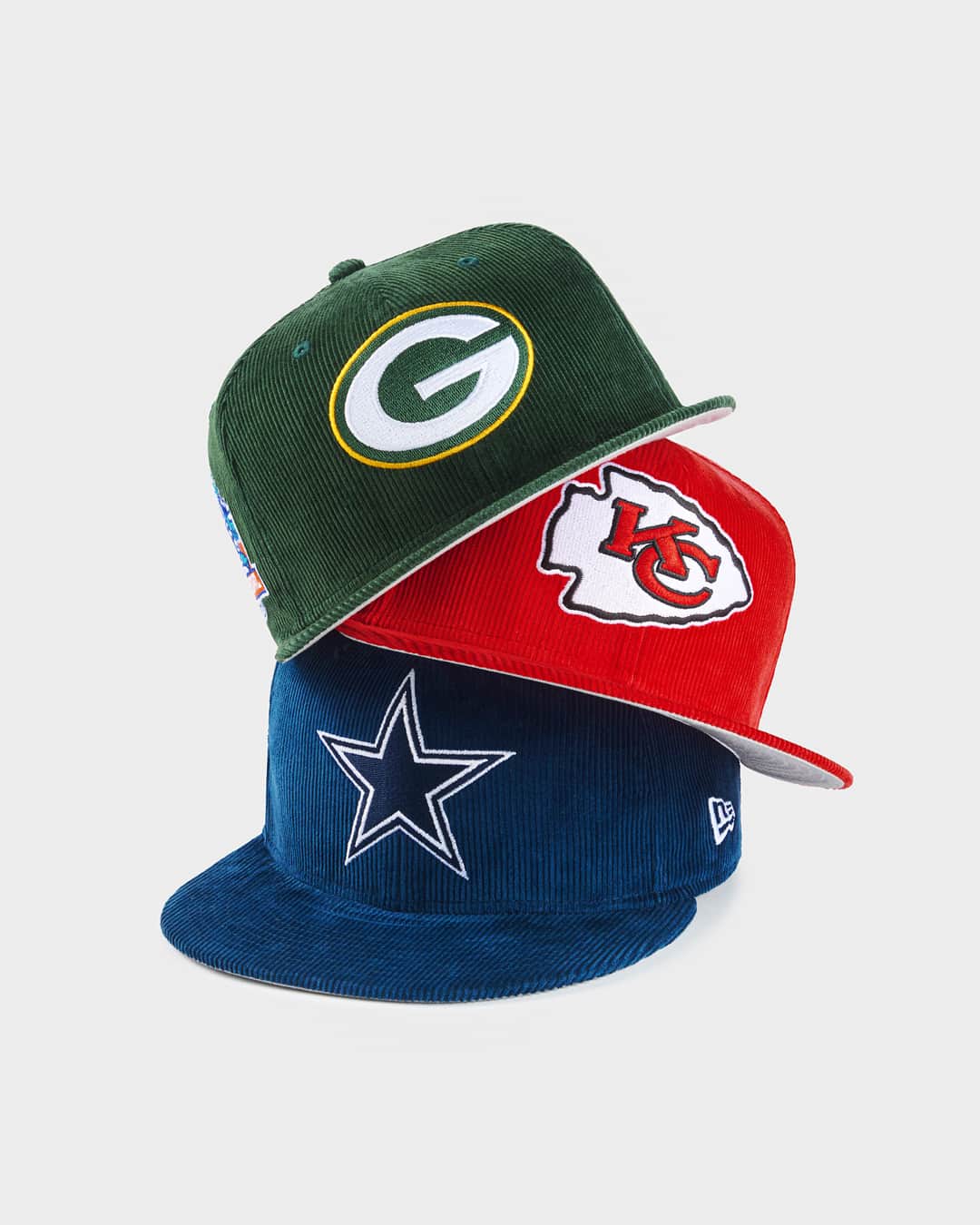 ニューエラ・キャップのインスタグラム：「Fall into new styles with Throwback Corduroy. NFL, MLB, and NBA teams are out now in official team colors.」