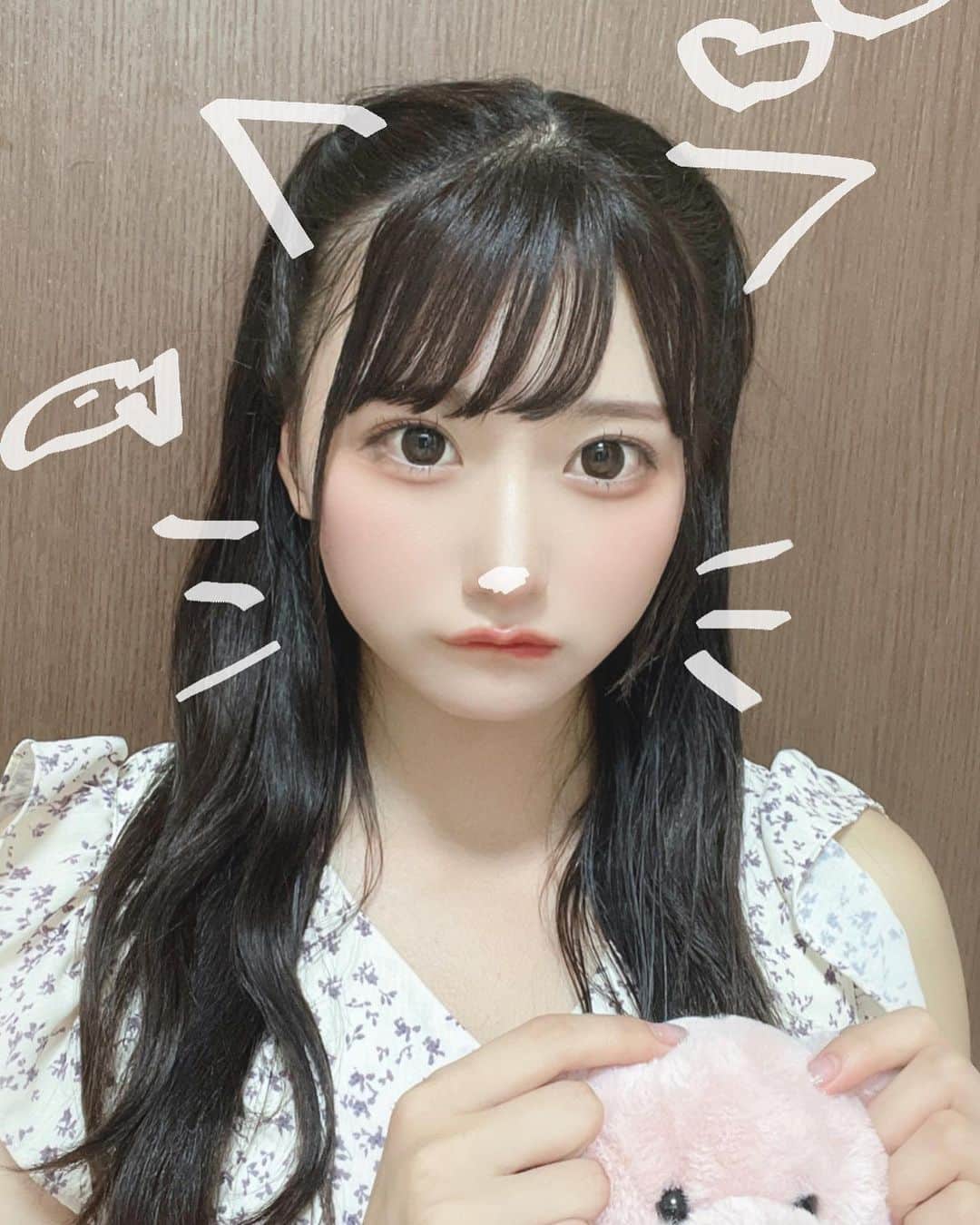 夢実あすかのインスタグラム：「(='ω'=)❤︎ ．  最近はふつ気に入ってる( ¯ᵕ¯ )♡ ．  #japaneseidol #japanesegirl #idol #instagood #instalike #selca #followforfollowback #selfie #today #ootd #dailylook #instafashion #followme #アイドル前髪 #makeup #今日のコーデ  #アイドル  #ハーフツイン  #メイク  #夏コーデ #いいね返し #自撮り #自撮り女子 #自撮り界隈 #推してください #シンプルコーデ #黒髪女子 #肩出し #ワンピースコーデ」